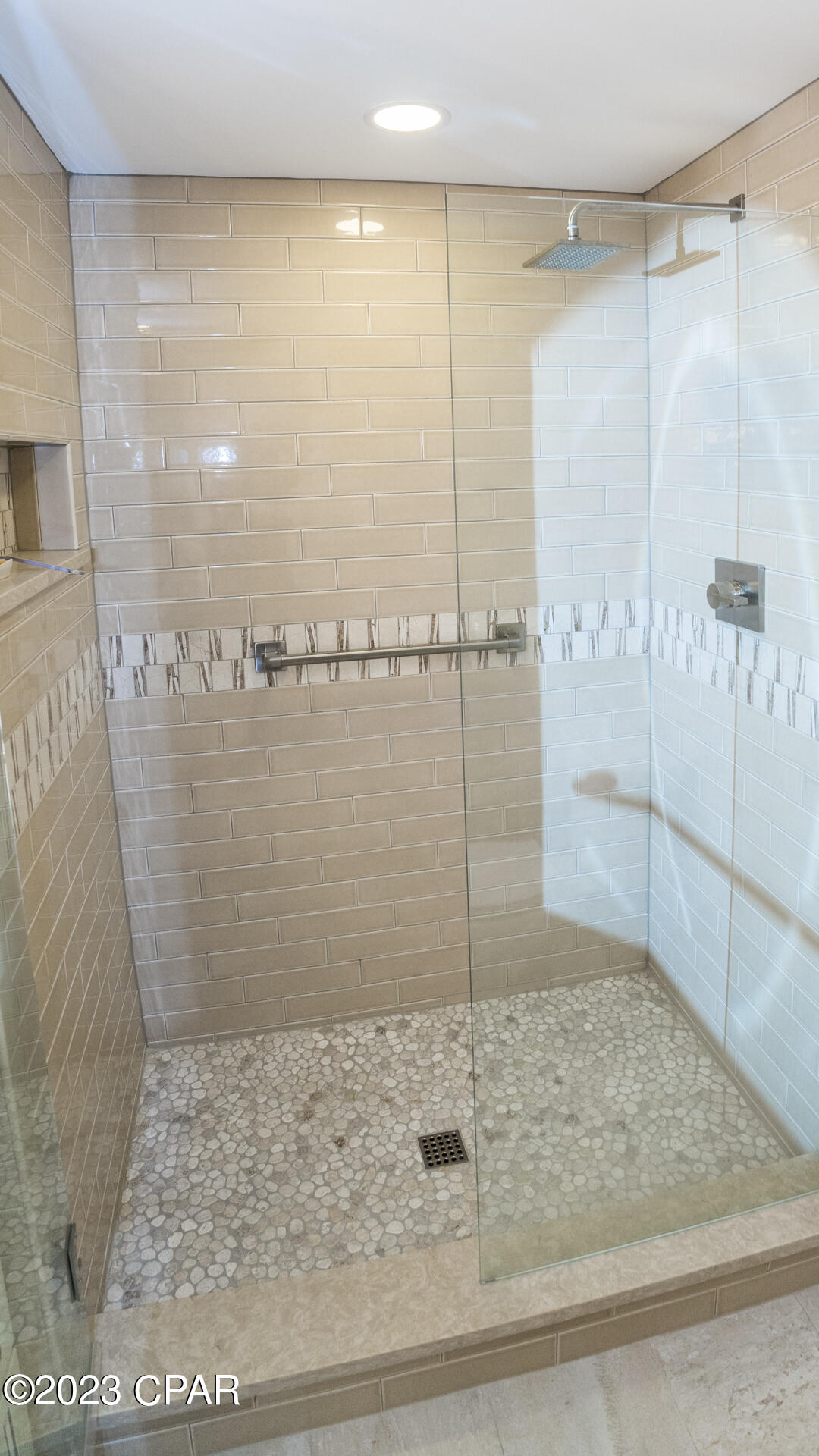 Summerwinds Condo - Residential