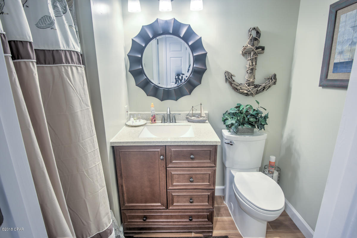 Edgewater Golf Villas V-B - Residential