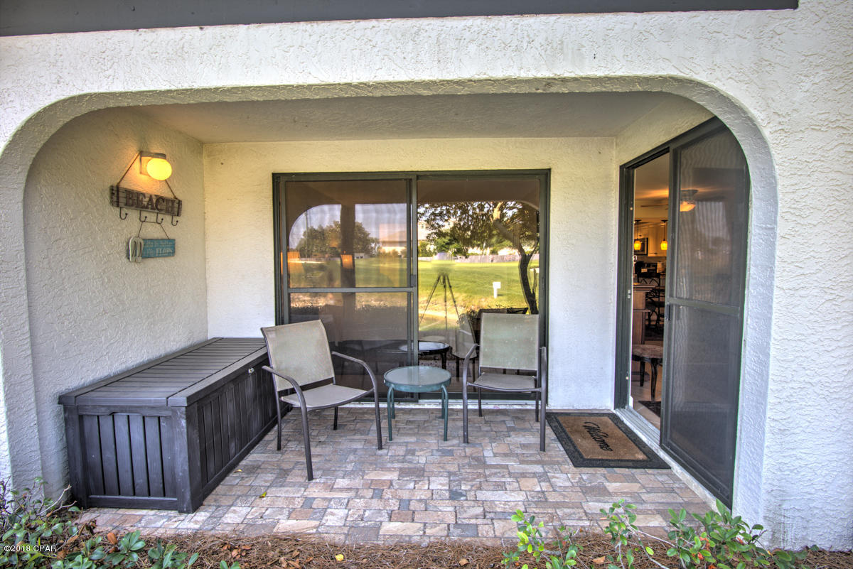 Edgewater Golf Villas V-B - Residential