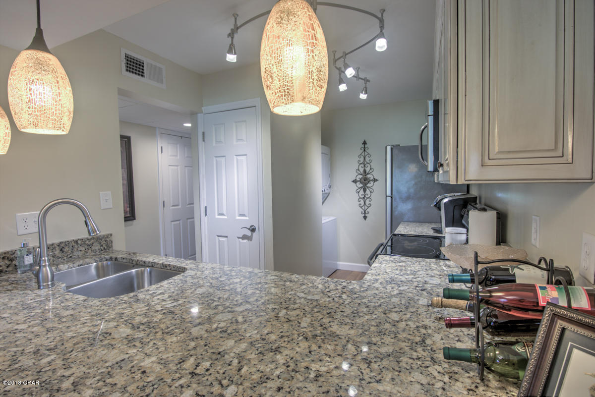 Edgewater Golf Villas V-B - Residential