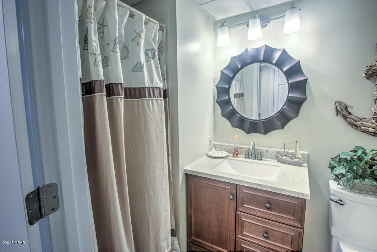 Edgewater Golf Villas V-B - Residential