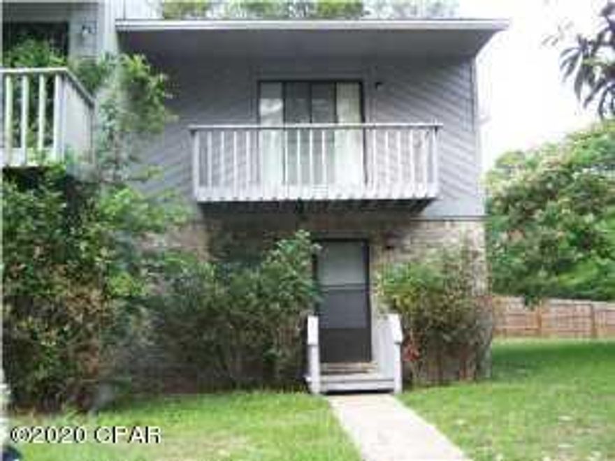 ''CURRENTLY UNDER CONTRACT.  SELLER ACCEPTING BACKUP OFFER''.  SUPER NICE COMPLETELY REMODELED 2 BEDROOM TOWNHOUSE WITH WATERVIEW OF CALLAWAY BAYOU FROM MASTER BEDROOM.  FEATURES INCLUDE STAINLESS APPLIANCES, NEW CABINETS AND COUNTERTOPS, HARDWOOD FLOORING IN LIVING ROOM AND BEDROOMS.  CERAMIC TILE IN KITCHEN AND DINING AREA.  BRICK FACED FIREPLACE IN LIVING ROOM.  SCREENED IN BACK PATIO WITH STORAGE CLOSET.  TOWNHOUSE IS AN END UNIT WITH THE LARGEST CORNER LOT IN THE COMPLEX.  PRIVACY FENCED YARD.  HAS NEW ROOF AND EXTERIOR SIDING.  INTERIOR AND EXTERIOR RECENTLY PAINTED.  IF YOU WANT AN AFFORDABLE TOWNHOUSE TO LIVE IN OR HAVE AS AN INVESTMENT CHECK THIS ONE OUT.  IT IS SUPER NICE.  OWNER IS A LICENSE REAL ESTATE BROKER.