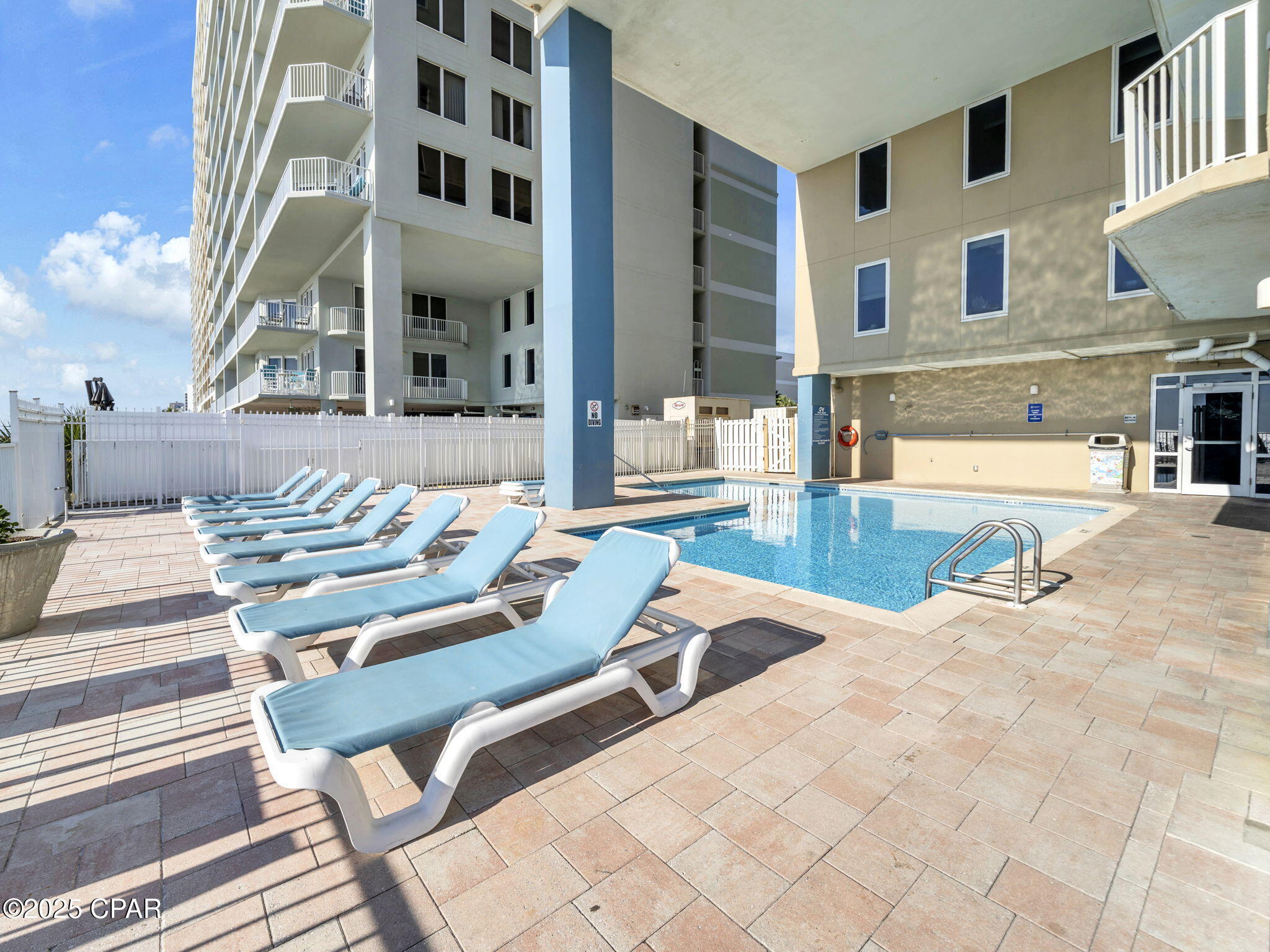 Grandview East At Long Beach - Residential