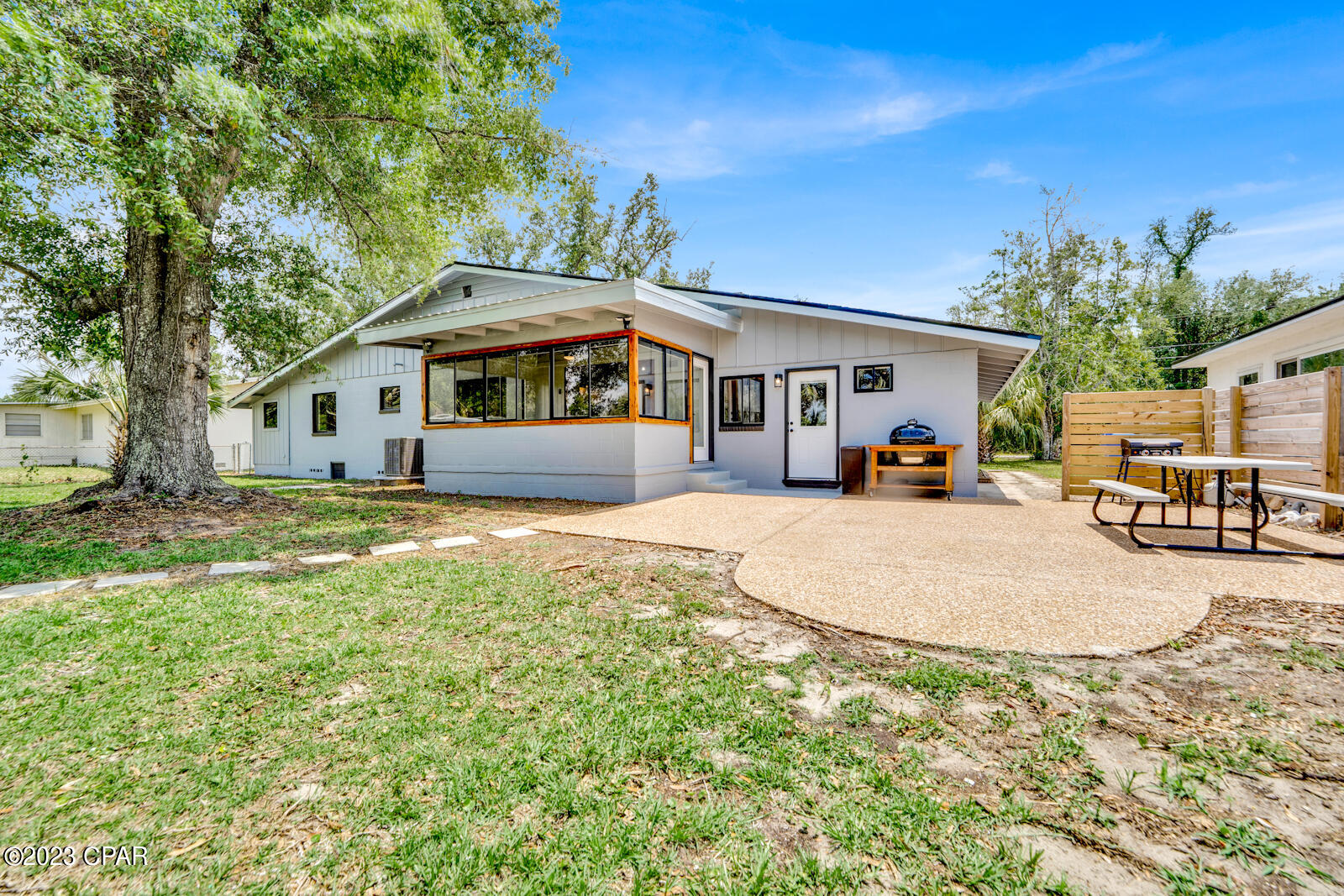 Shoreline Properties#1 - Residential