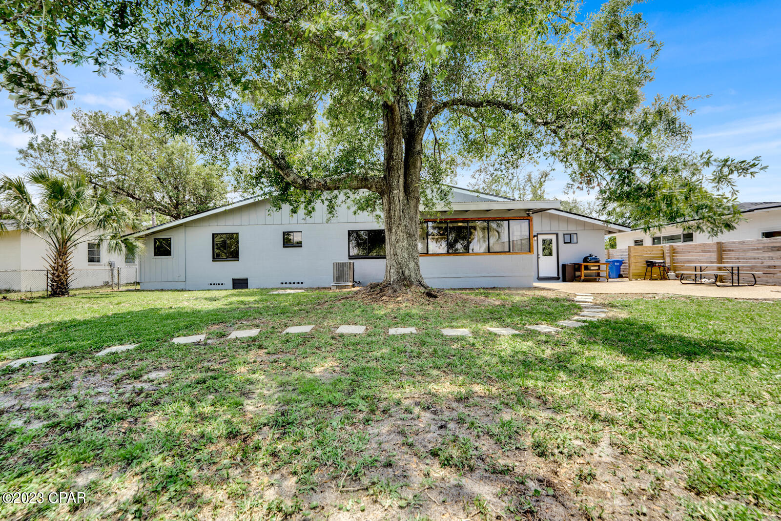 Shoreline Properties#1 - Residential