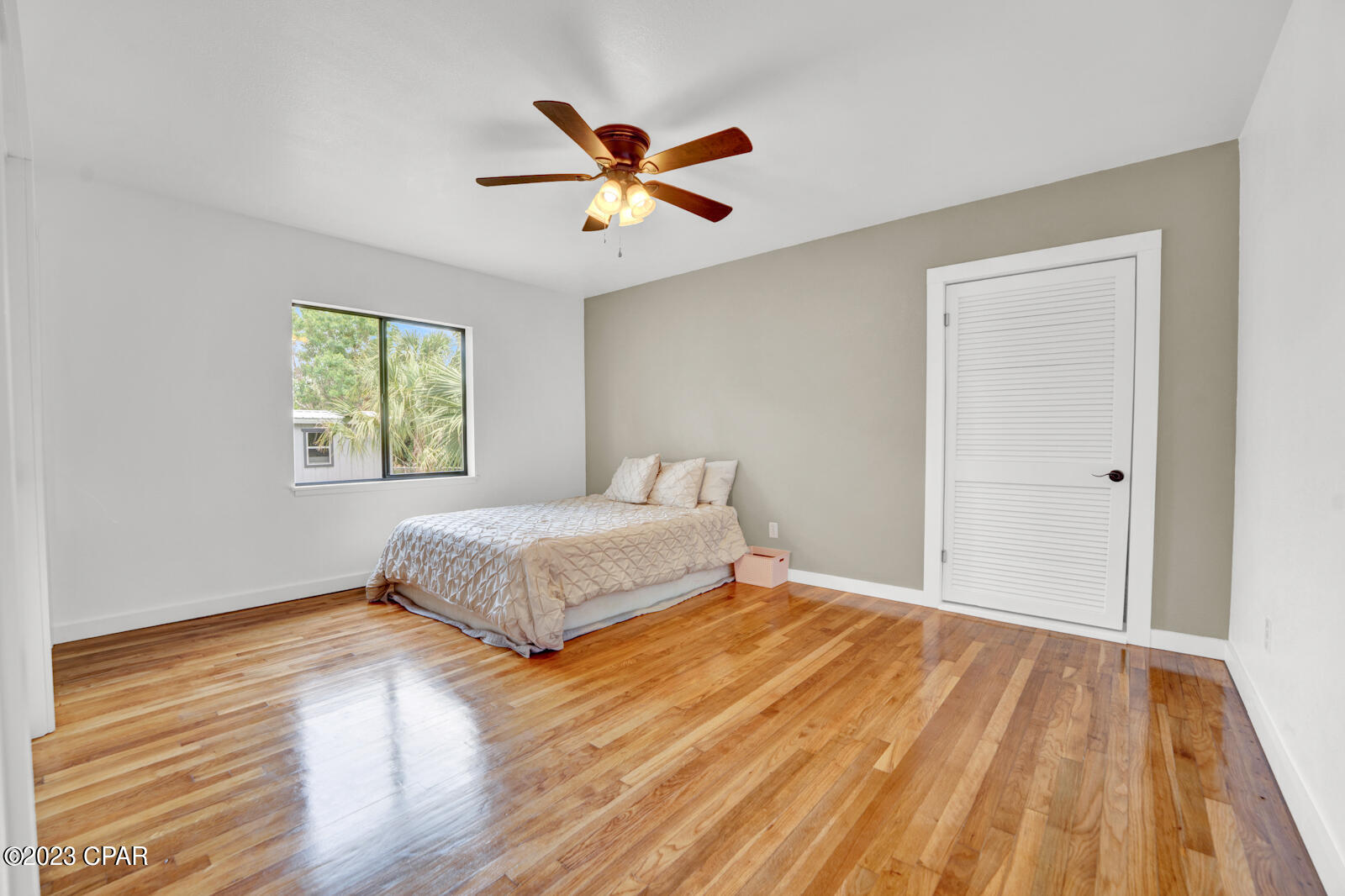 Shoreline Properties#1 - Residential