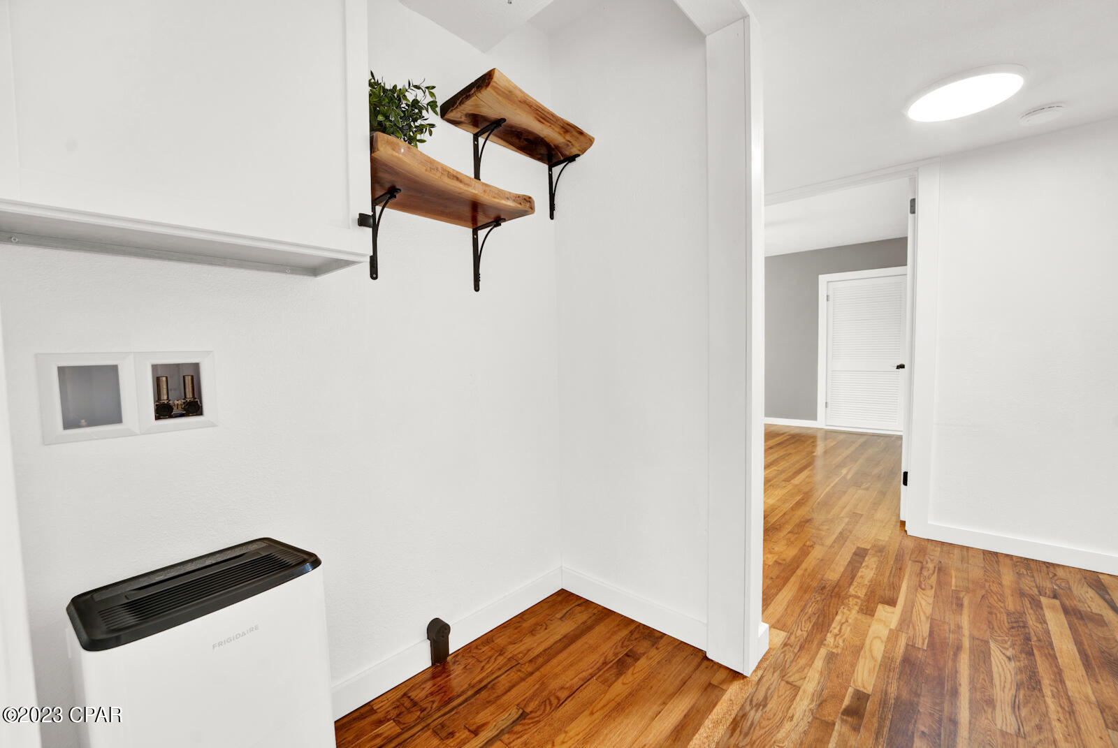 Shoreline Properties#1 - Residential