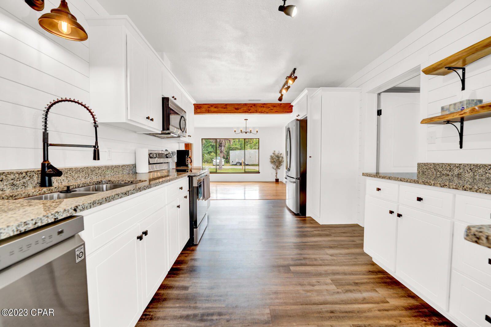 Shoreline Properties#1 - Residential