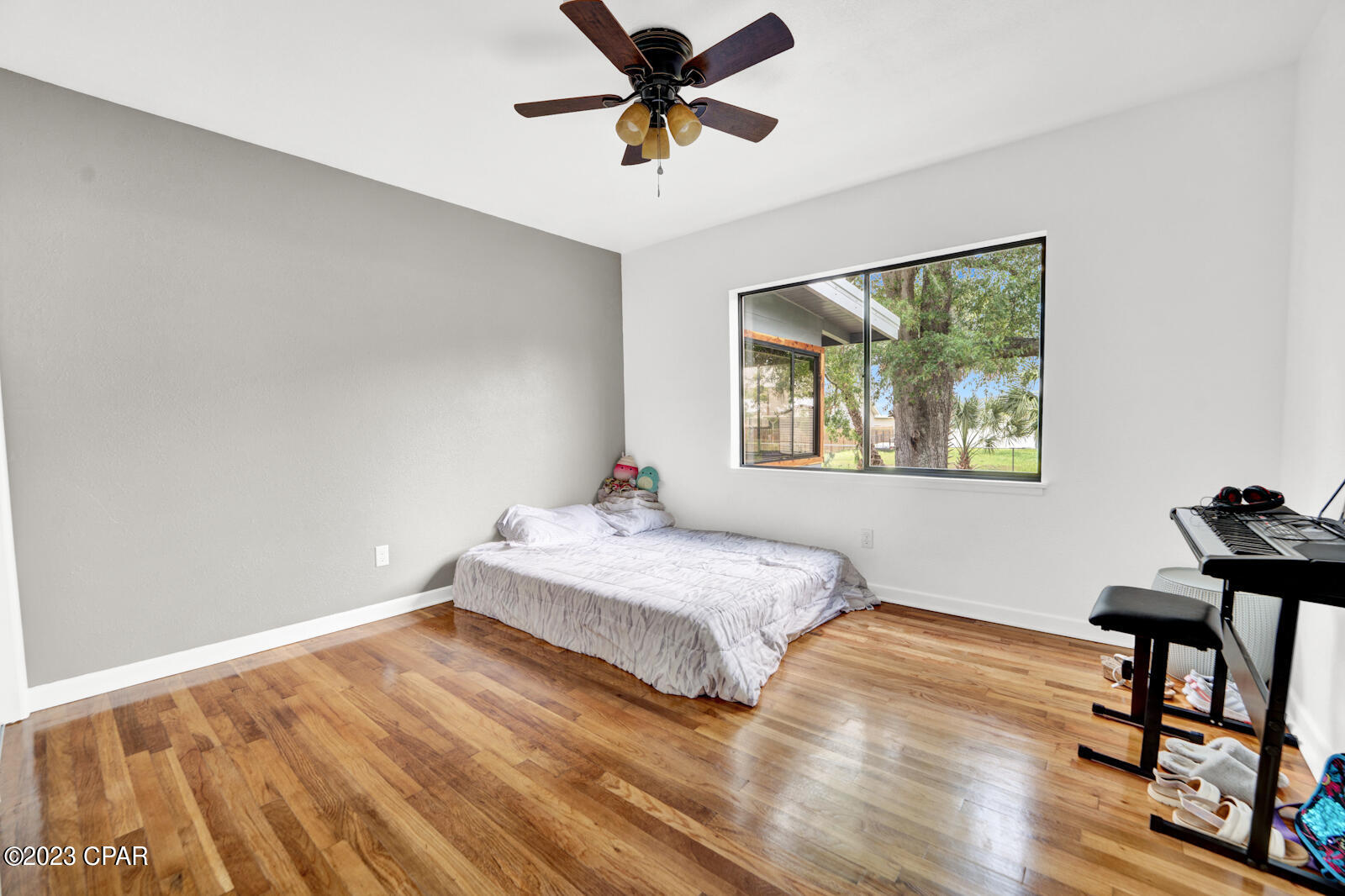 Shoreline Properties#1 - Residential