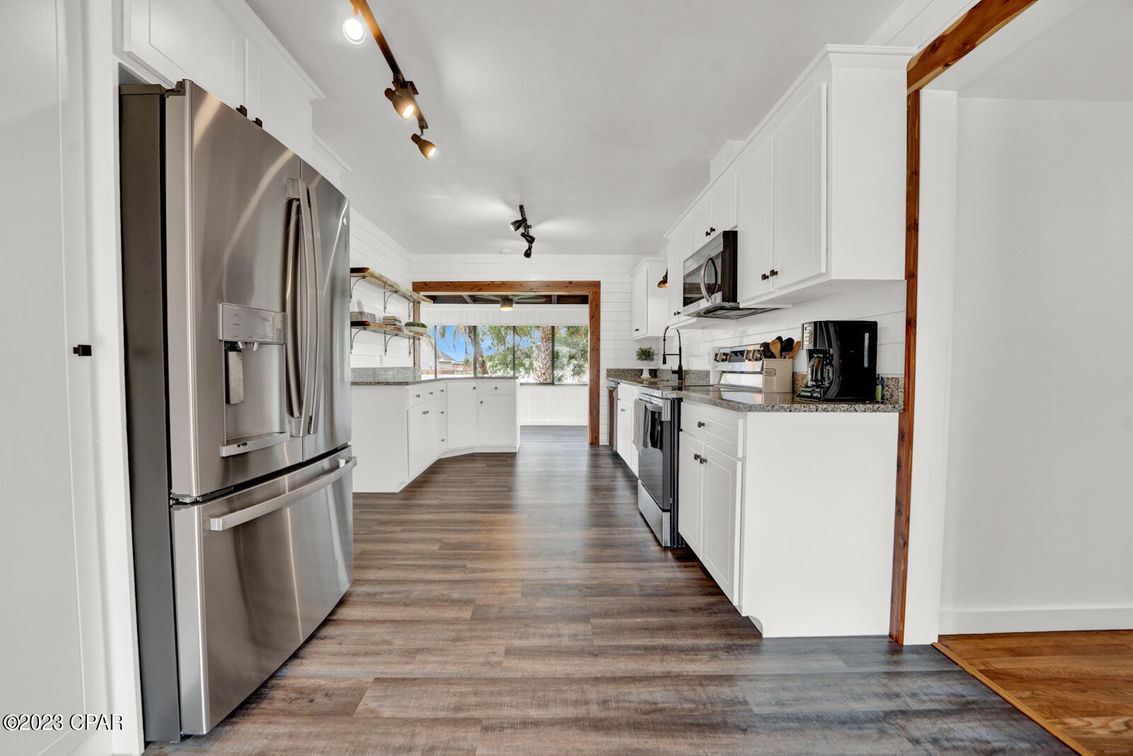 Shoreline Properties#1 - Residential