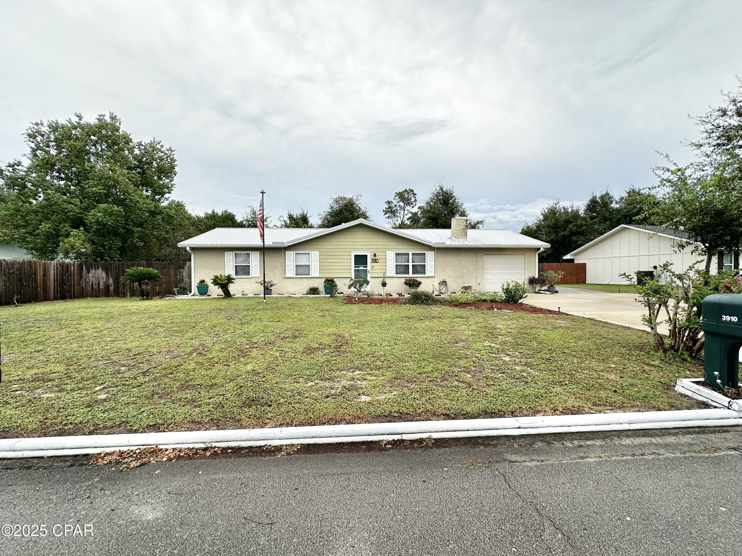 Venetian Villa 1st Add Replat - Residential