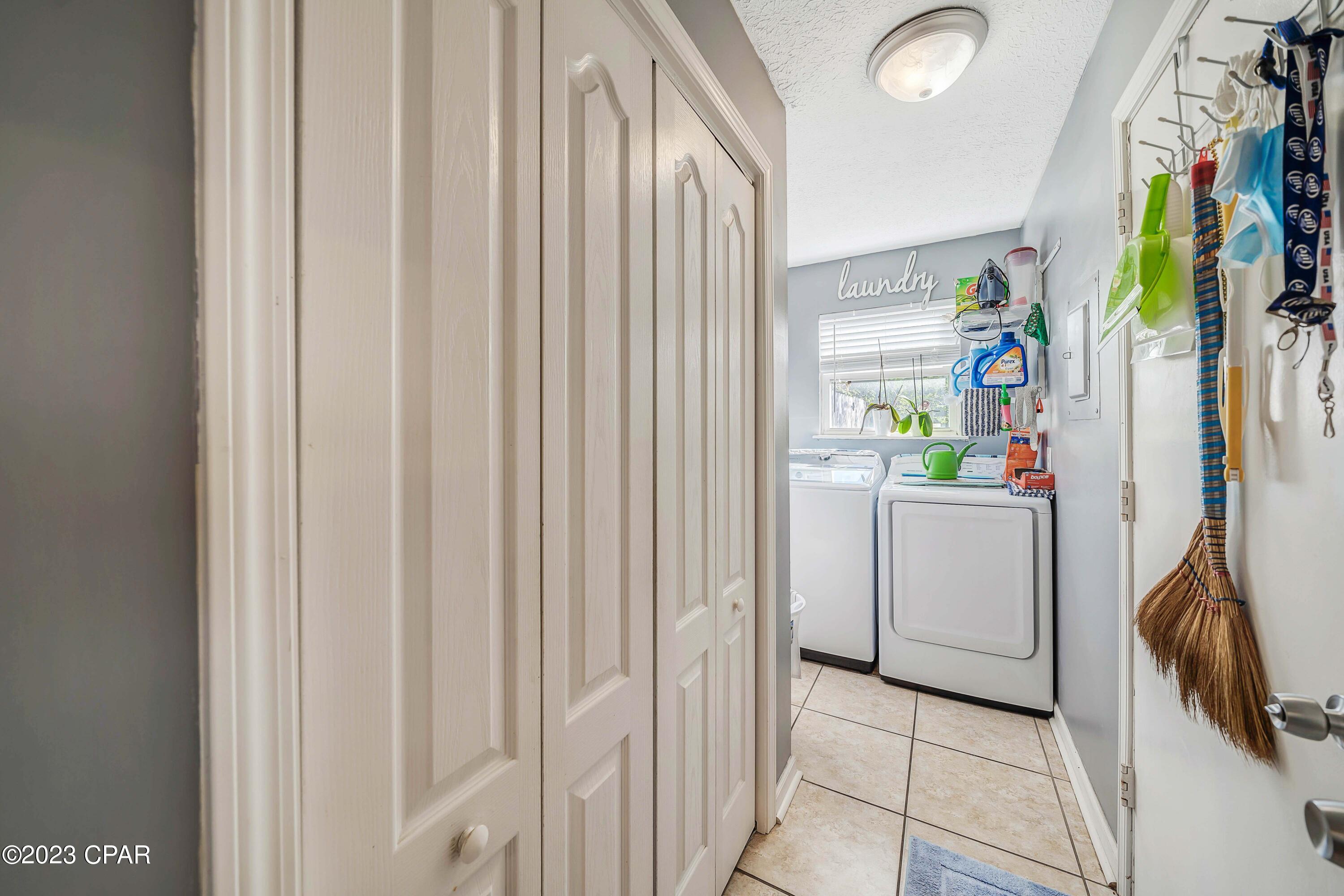 Venetian Villa 1st Add Replat - Residential