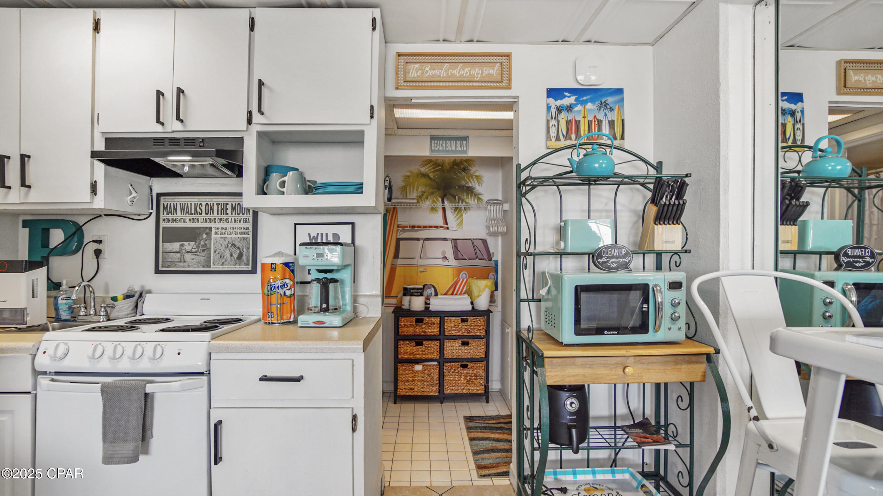 Fontainebleau Terrace - Residential