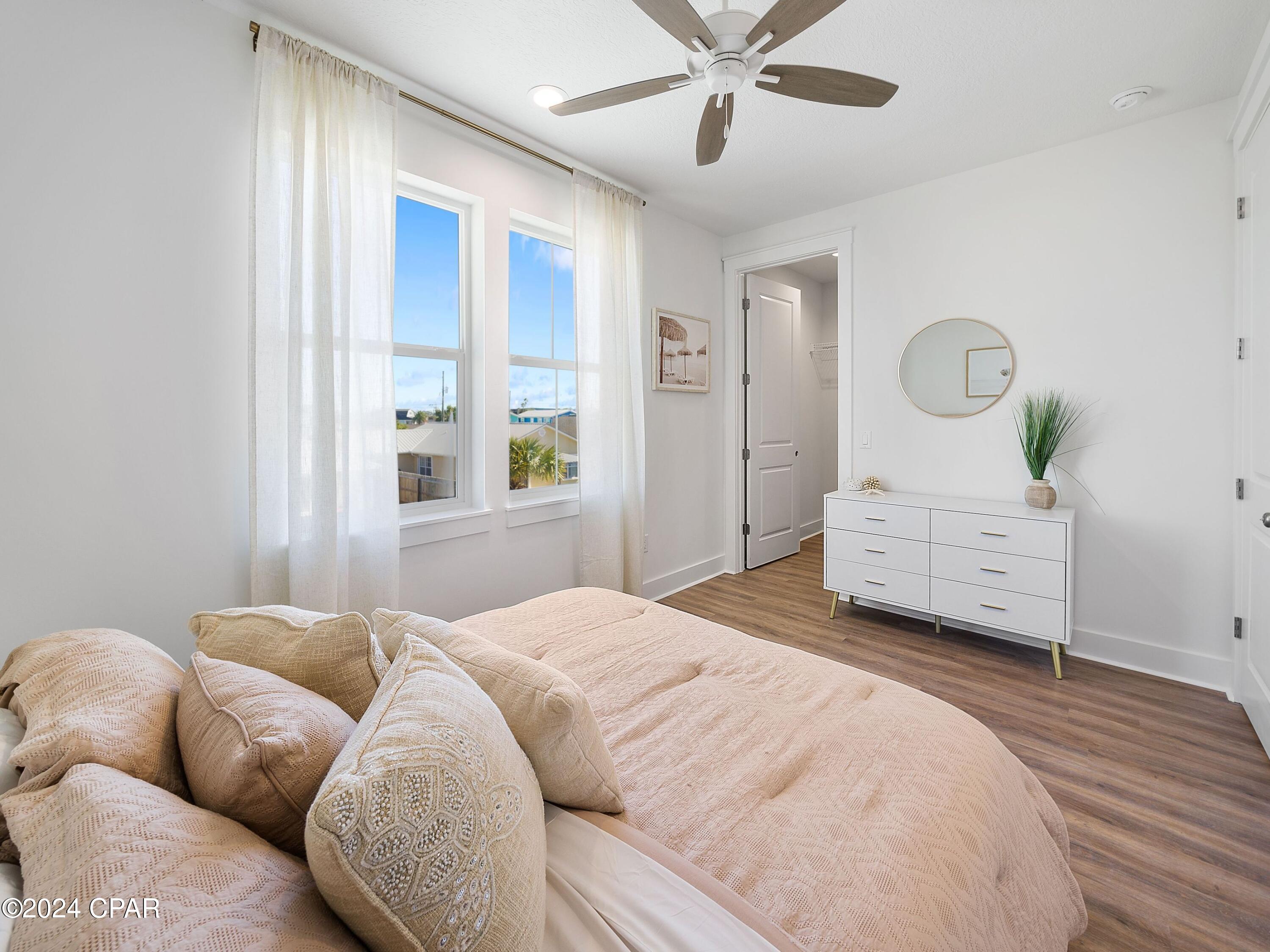 Gulf Lagoon Beach - Residential