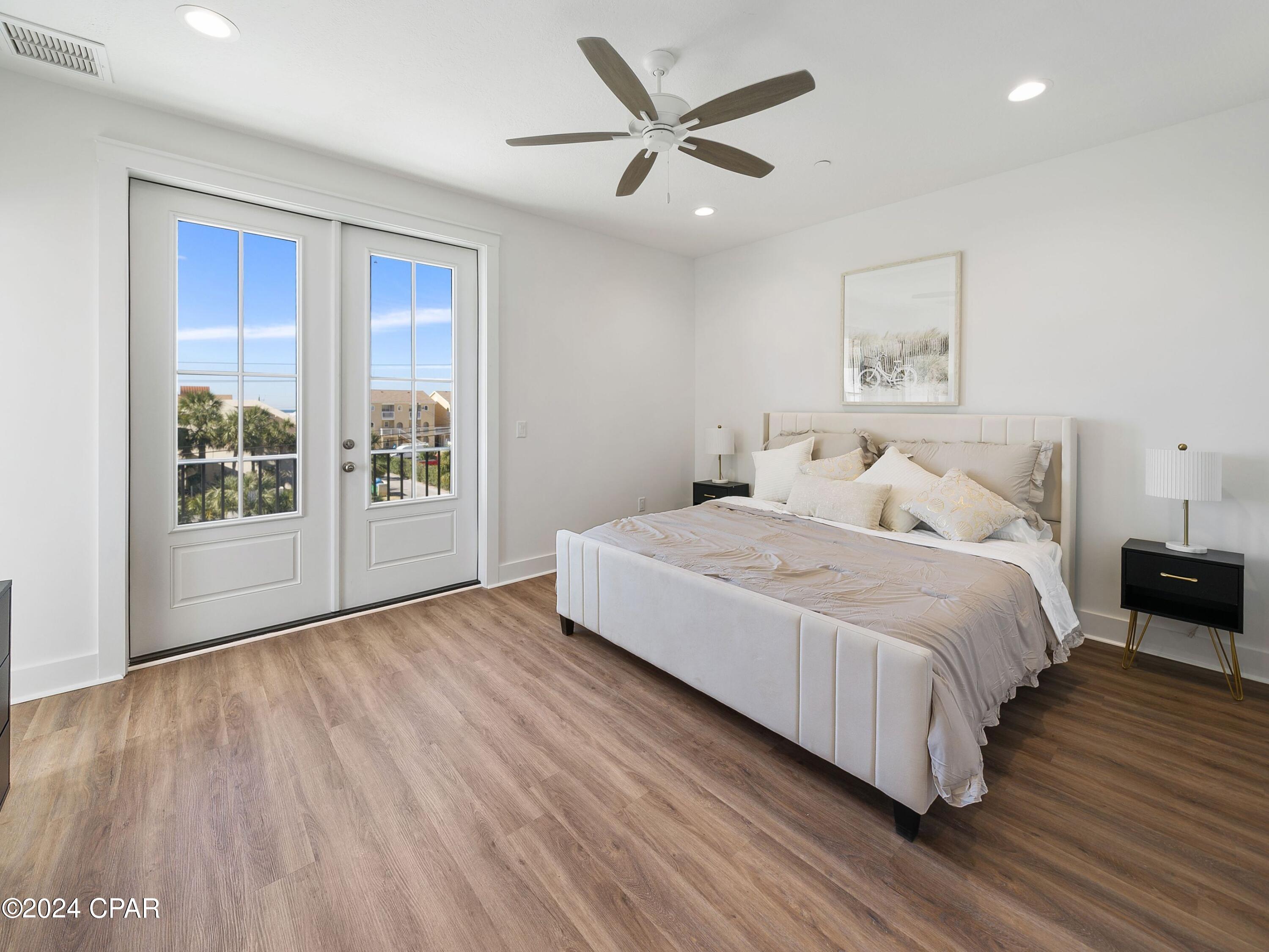 Gulf Lagoon Beach - Residential