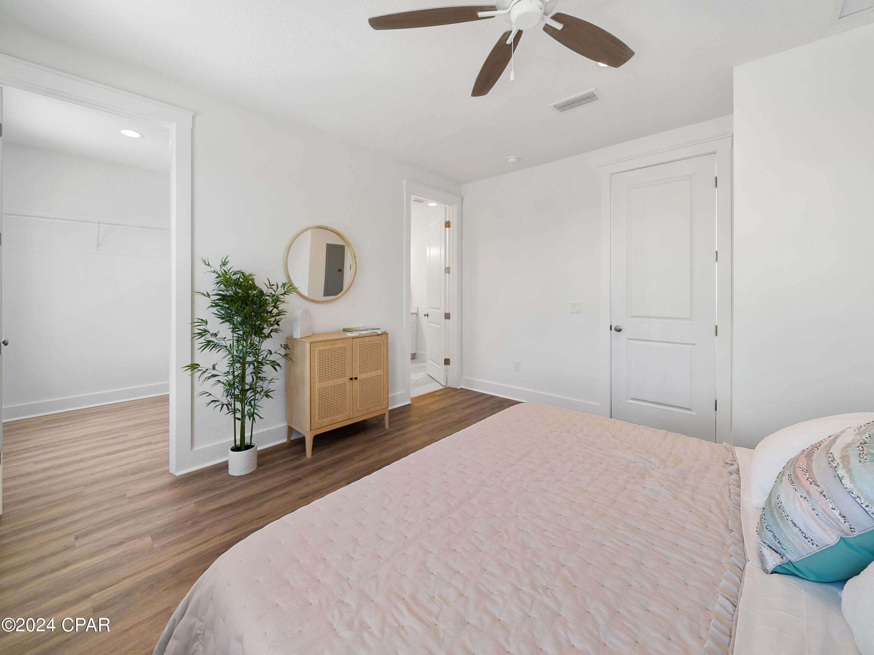 Gulf Lagoon Beach - Residential