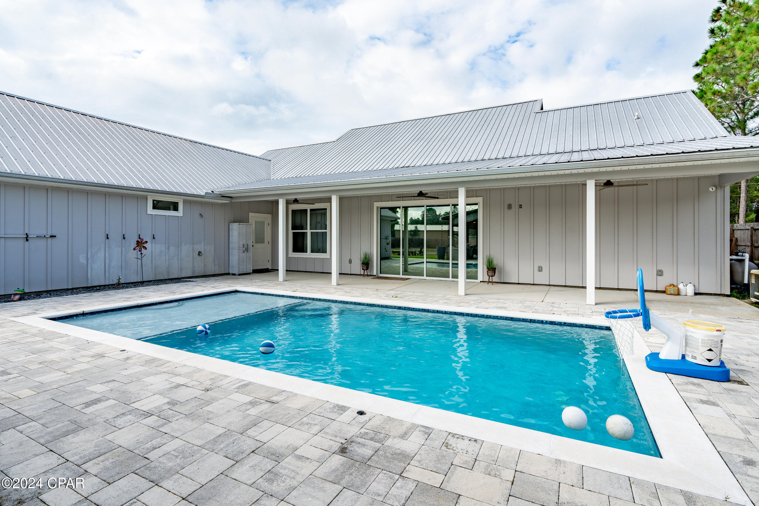 White Oaks - Residential