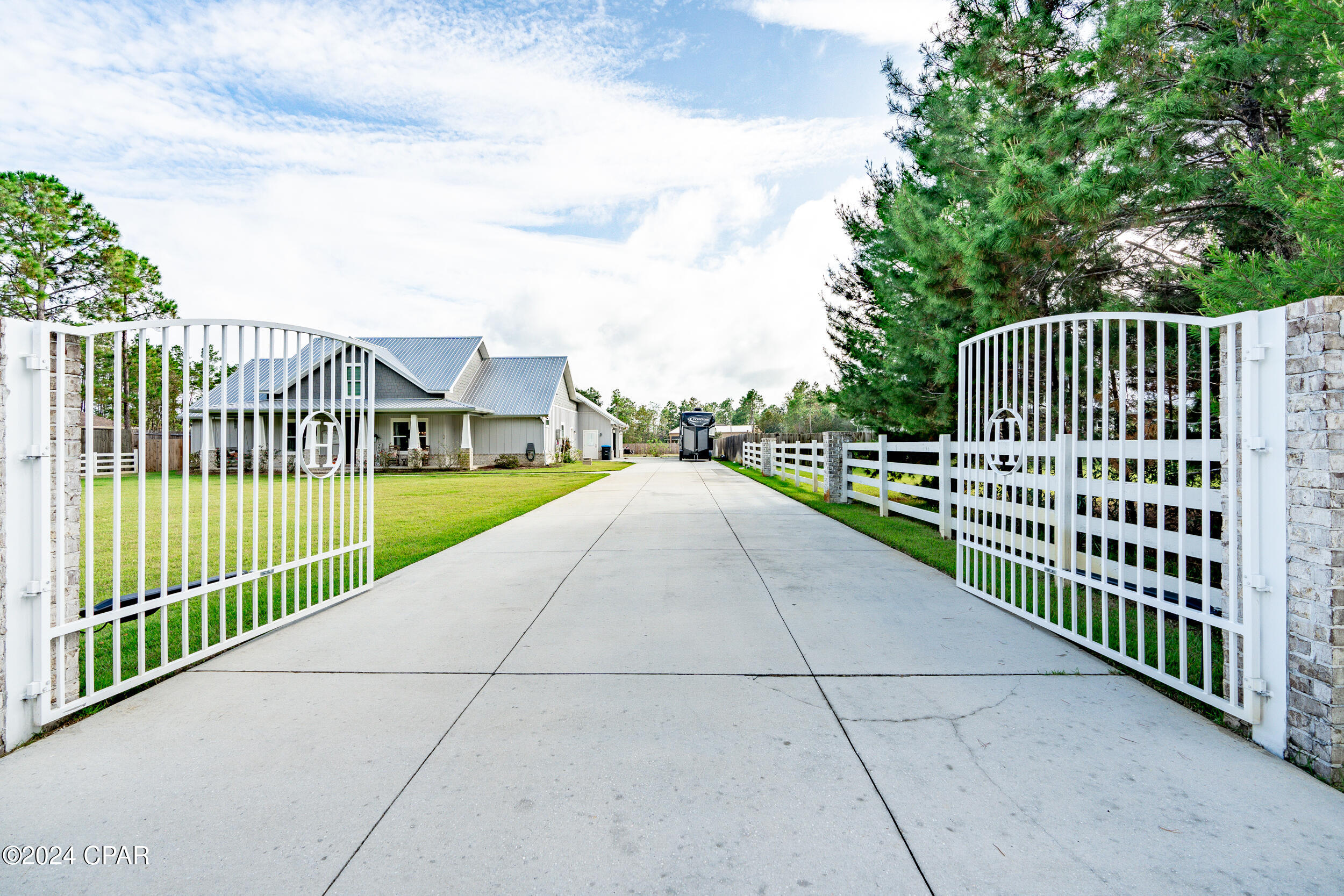 White Oaks - Residential