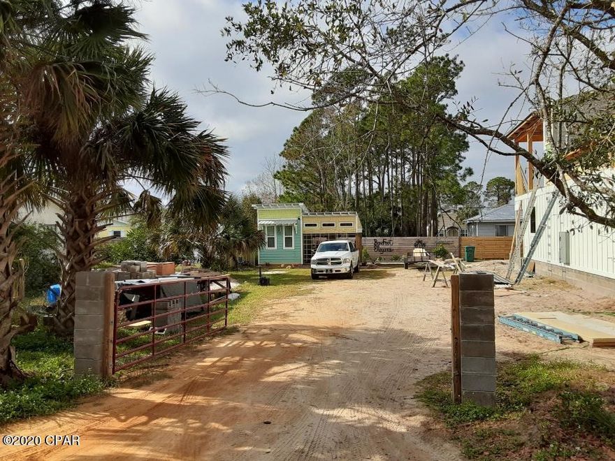 Great lot with small building with firepit on propertye. More of a man cave