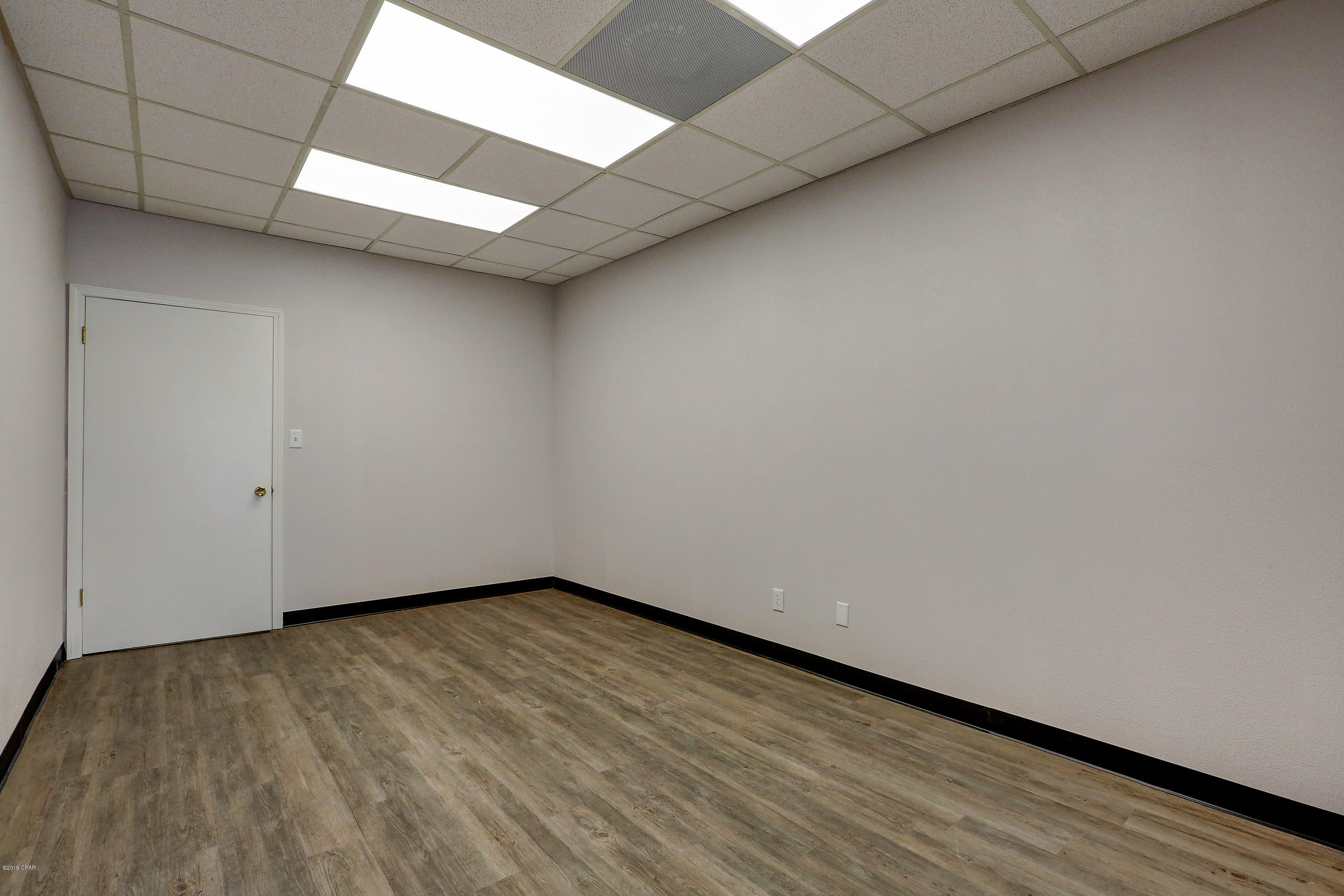 No Named Subdivision - Commercial Lease