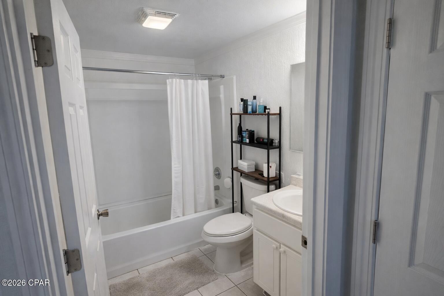 Lake Drive Heights 1st - Residential