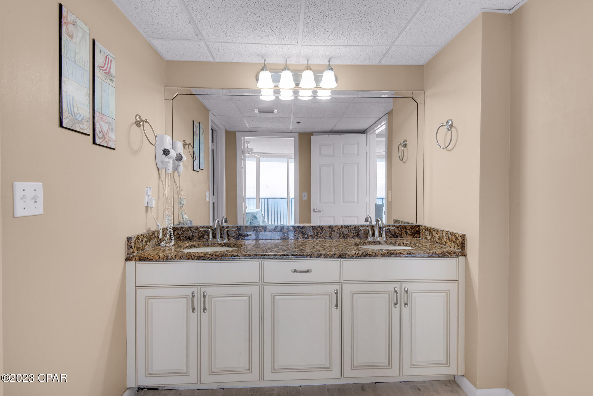 Long Beach Towers IV - Residential