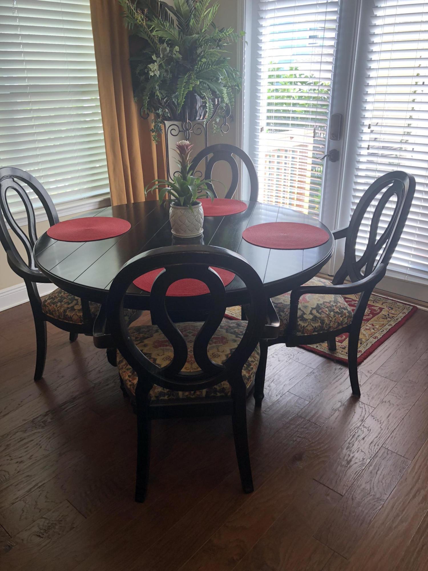 Magnolia Bay Club - Residential