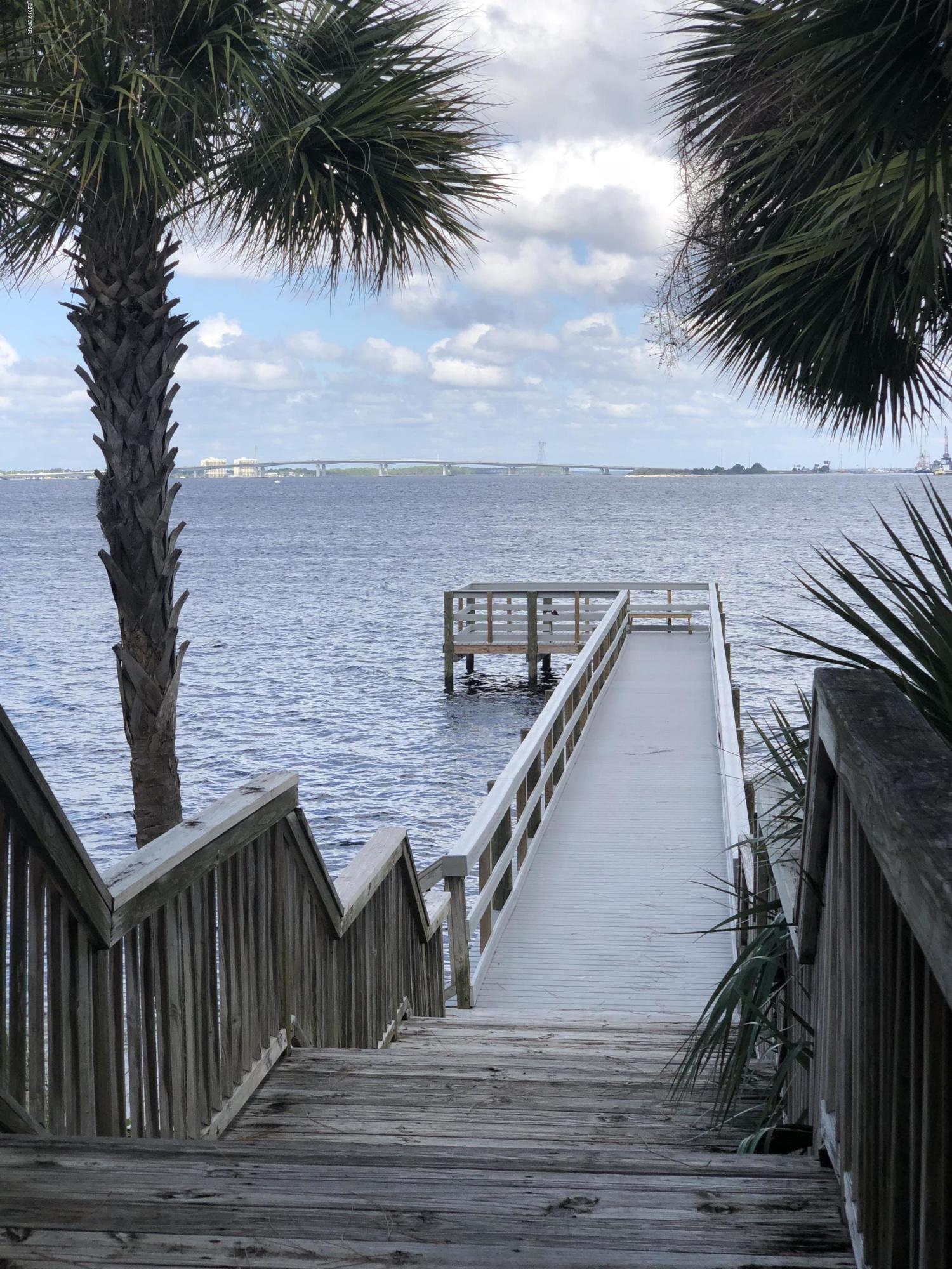 Magnolia Bay Club - Residential