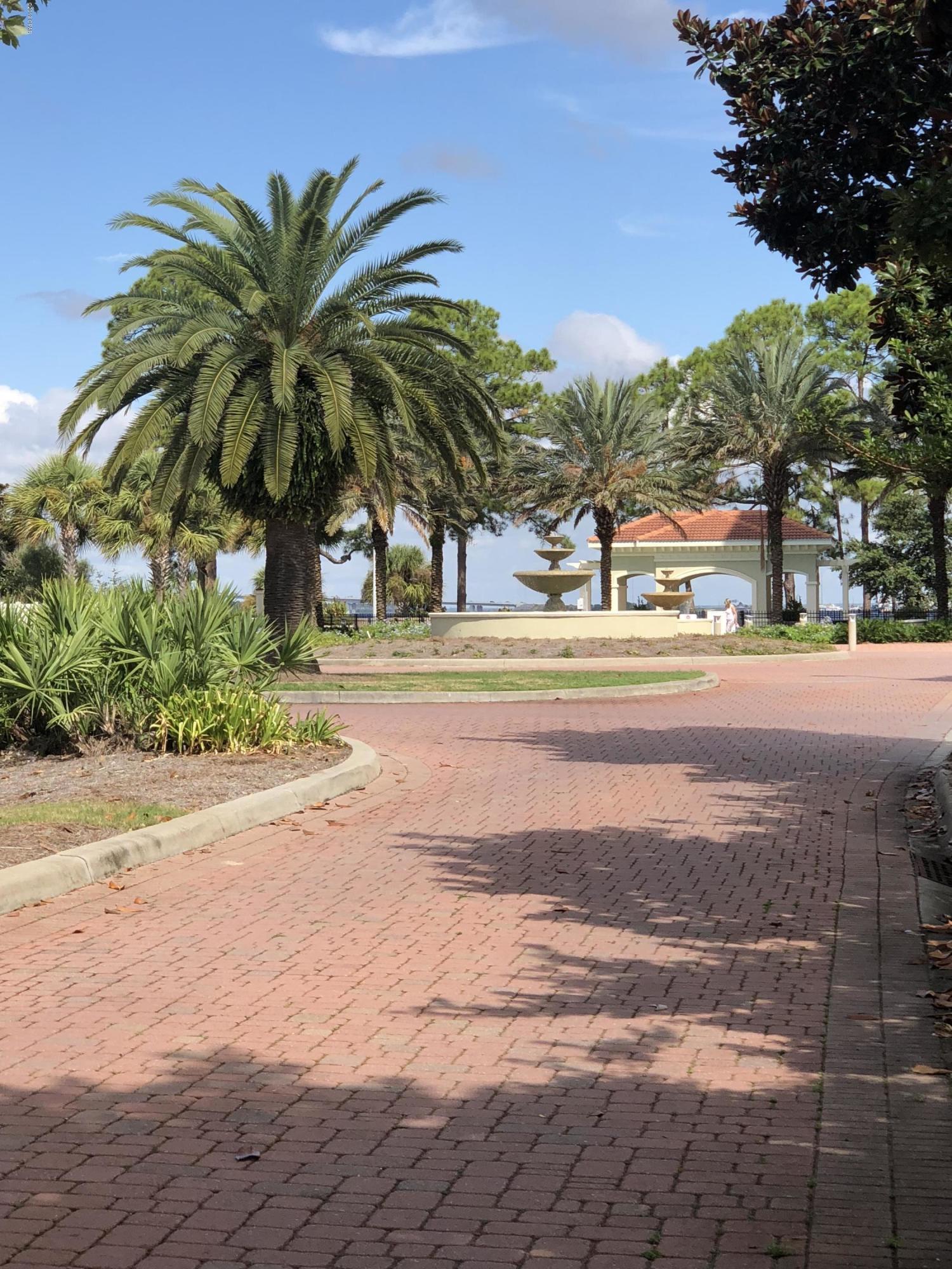 Magnolia Bay Club - Residential