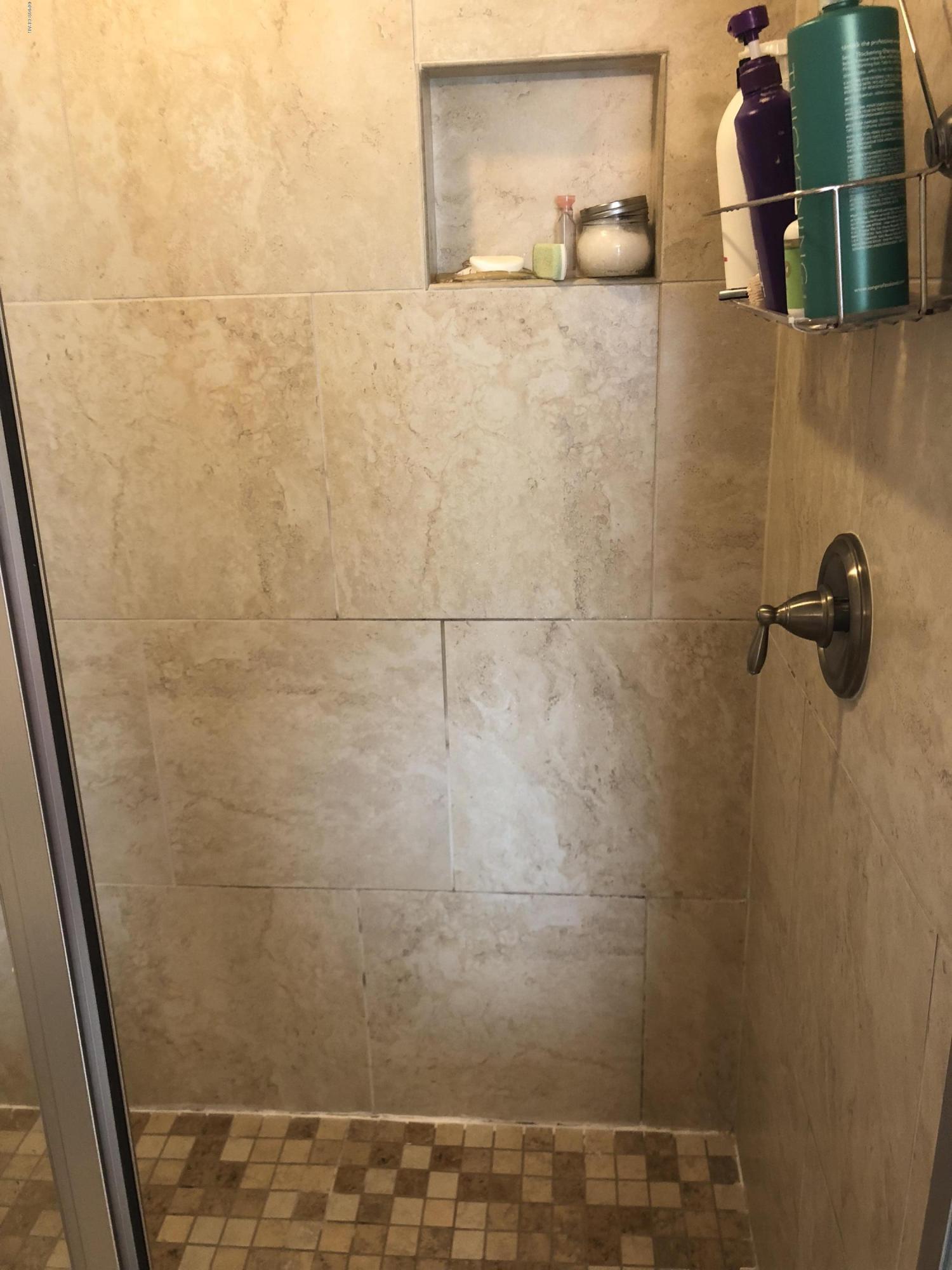 Magnolia Bay Club - Residential