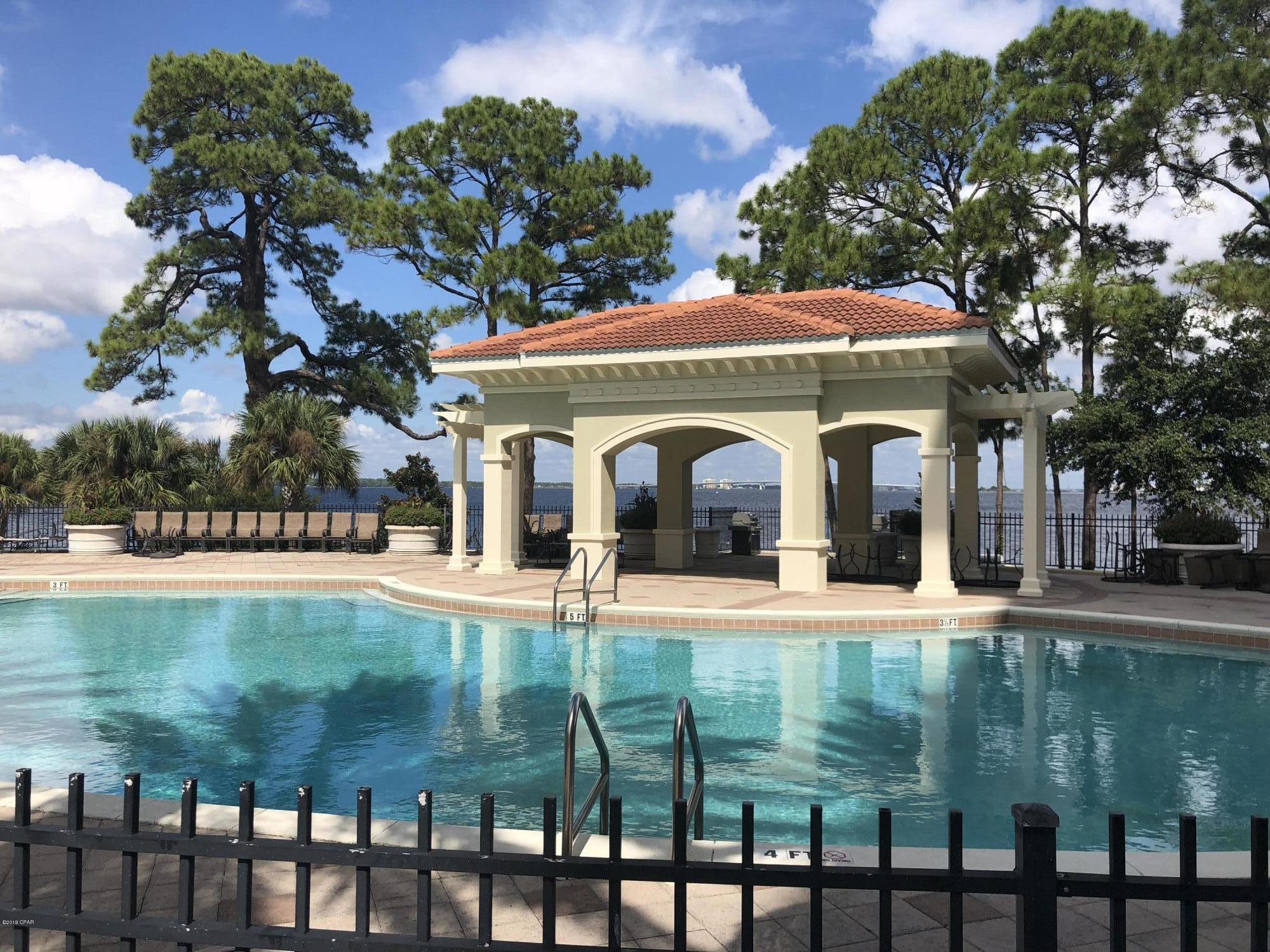 Magnolia Bay Club - Residential