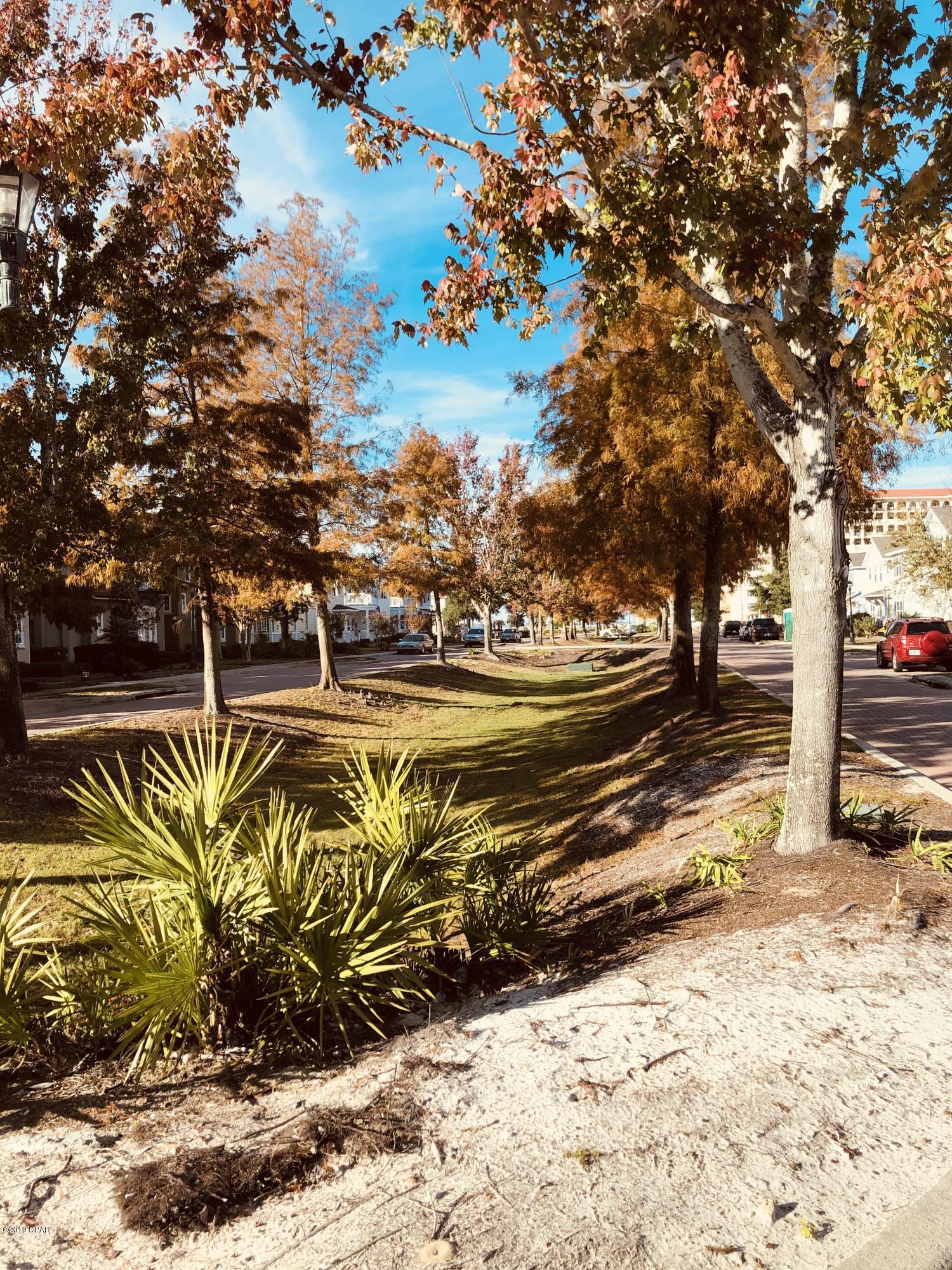 Magnolia Bay Club - Residential