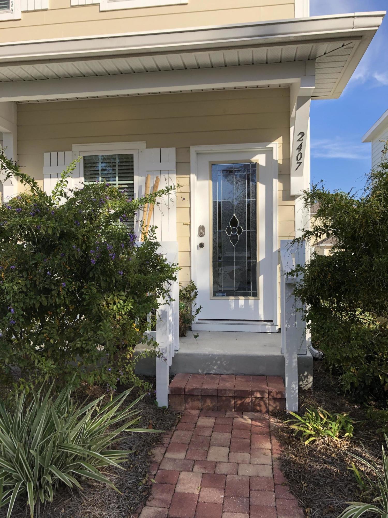 Magnolia Bay Club - Residential