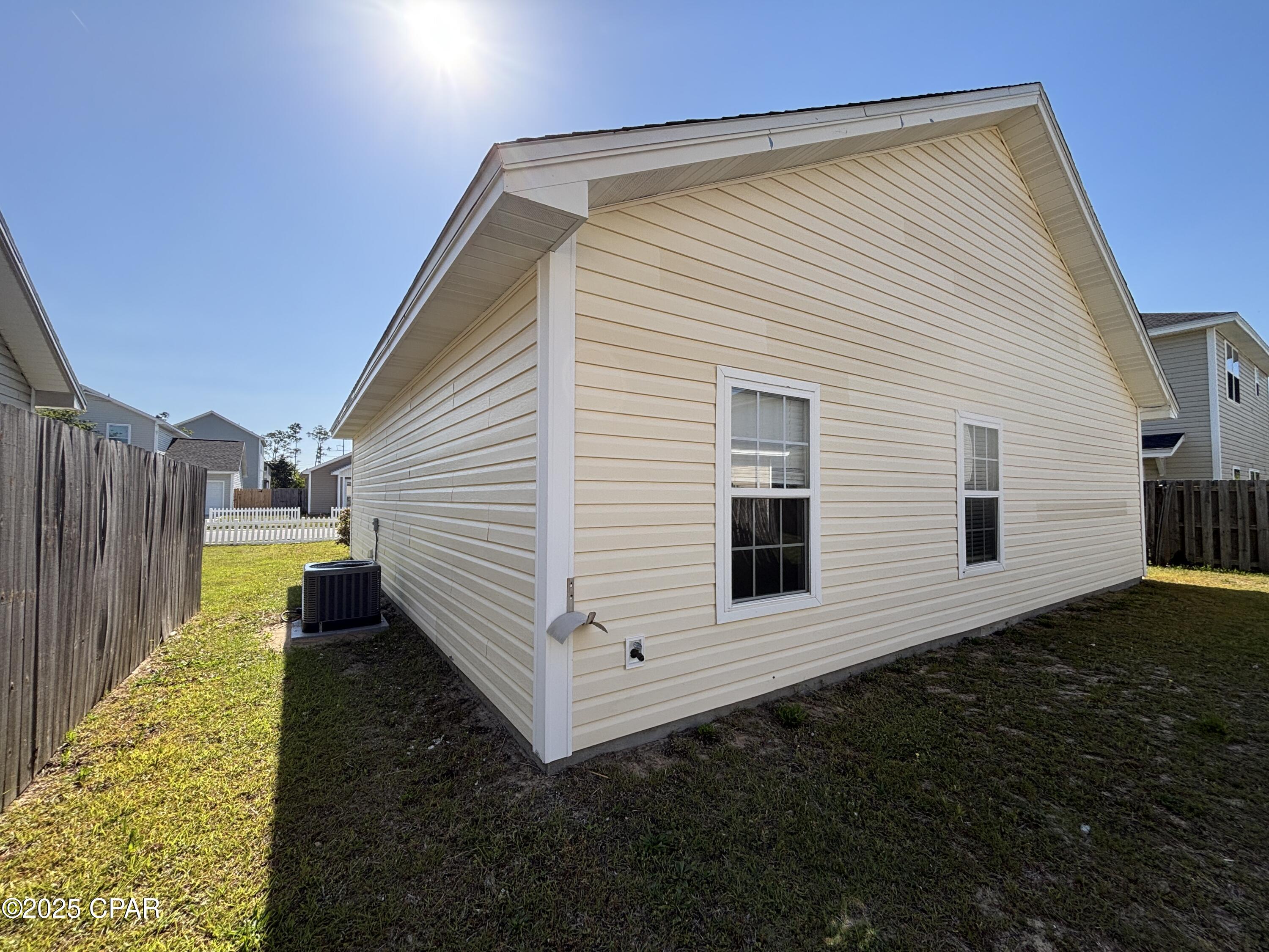 [No Recorded Subdiv] - Residential Lease