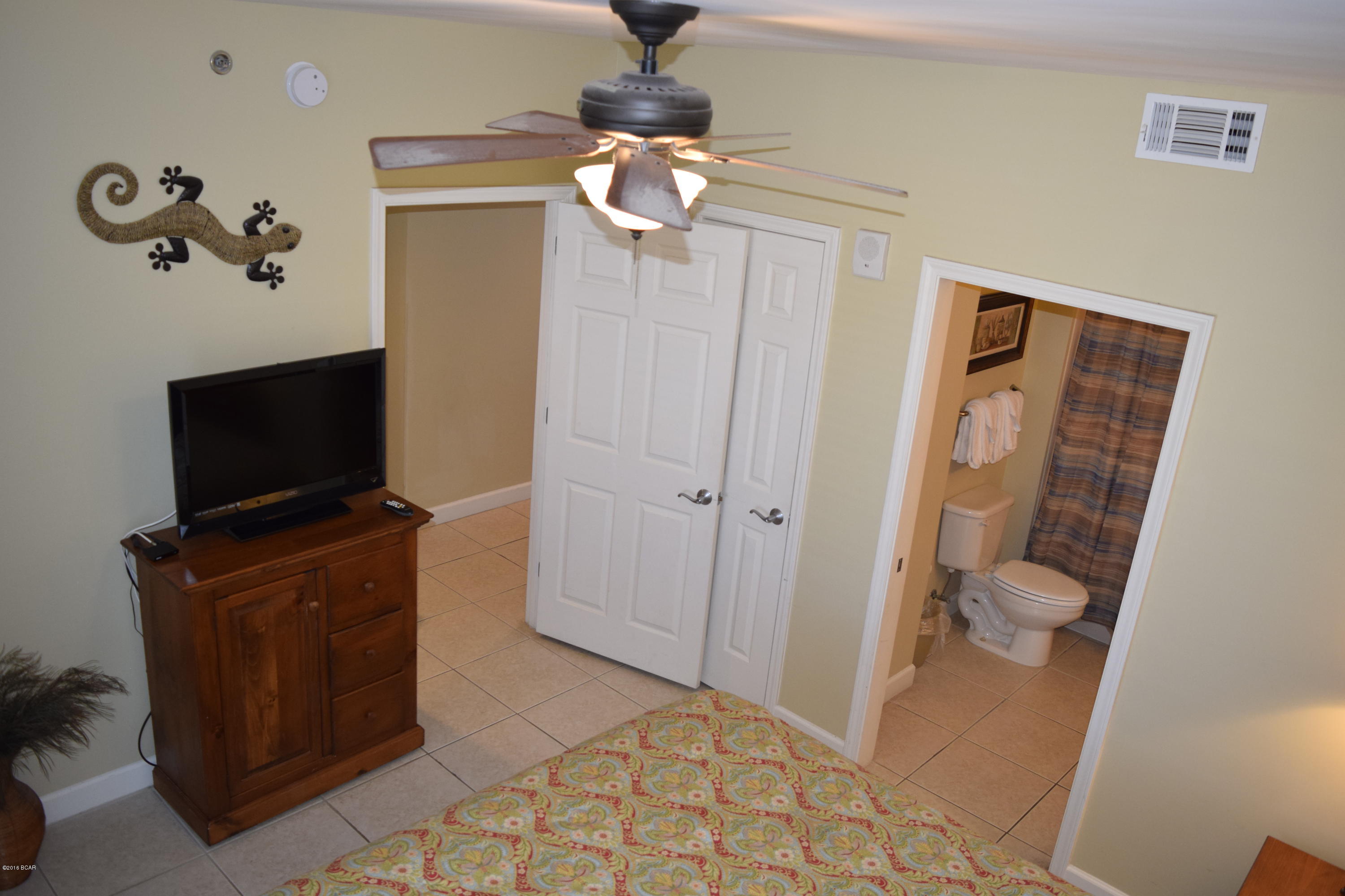 Splash Condo - Residential