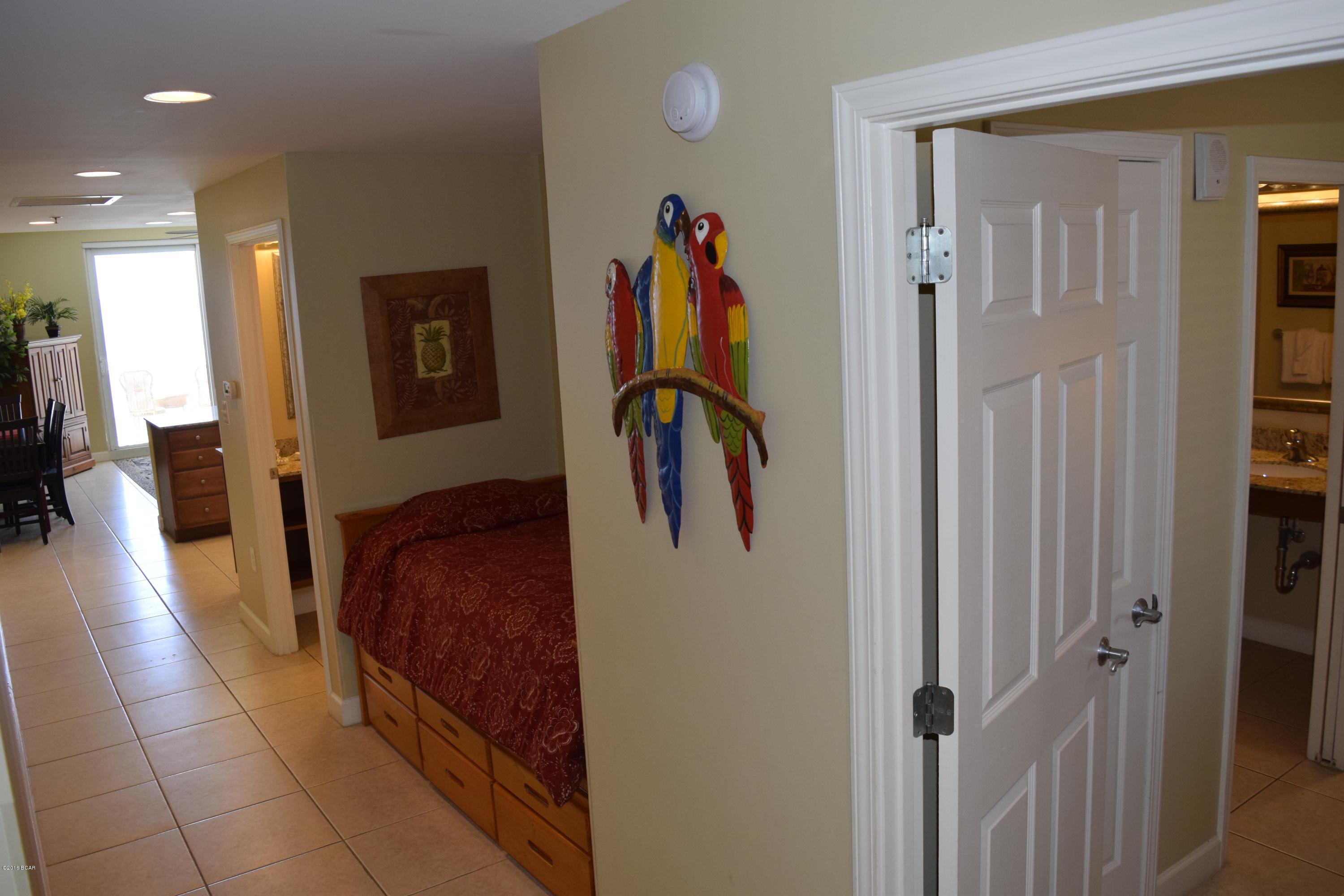 Splash Condo - Residential