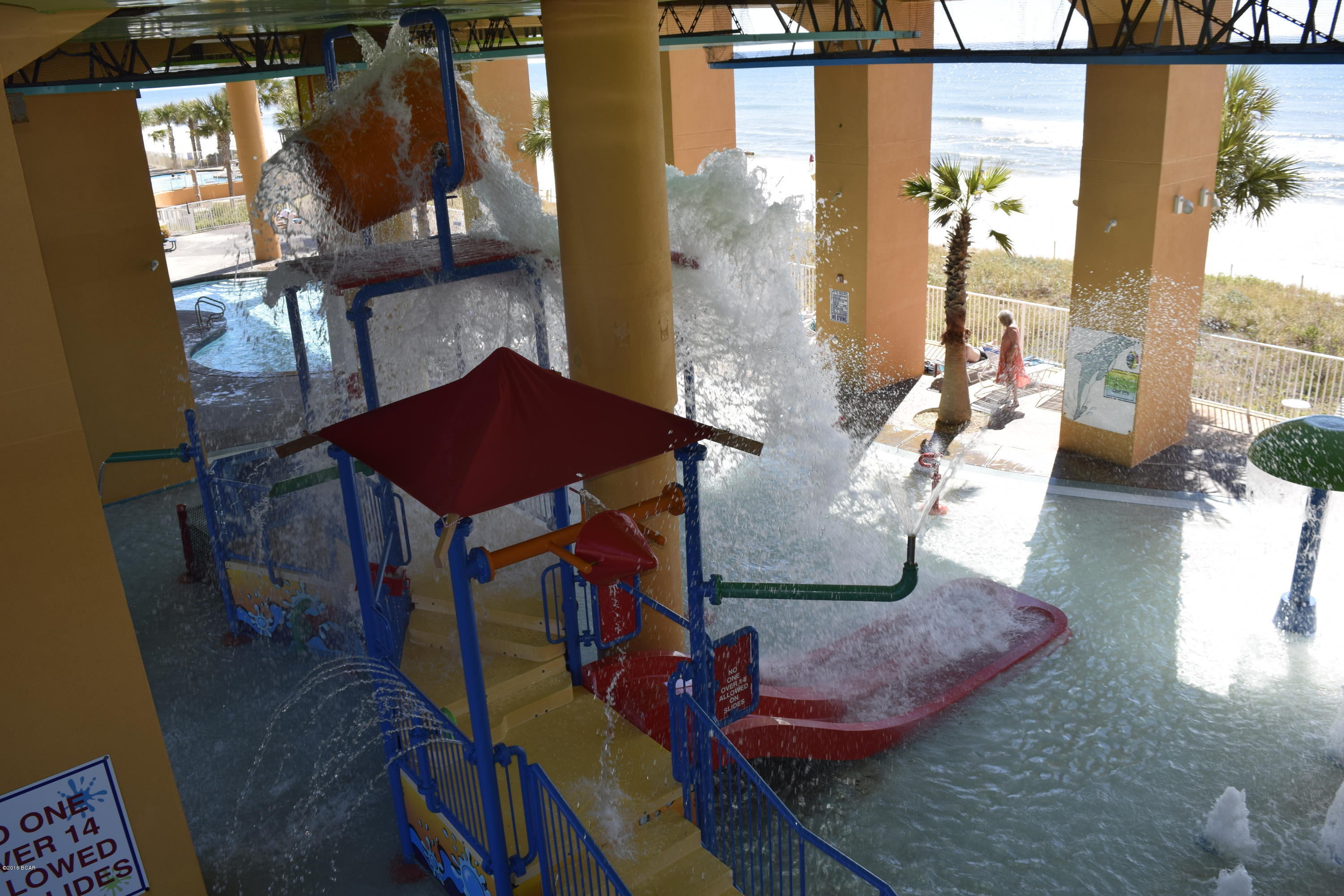 Splash Condo - Residential