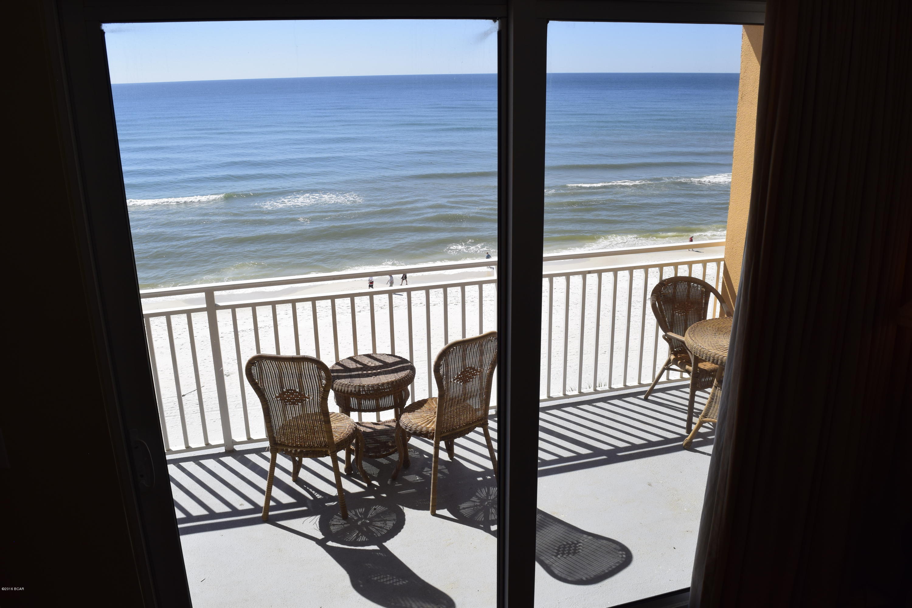 Splash Condo - Residential