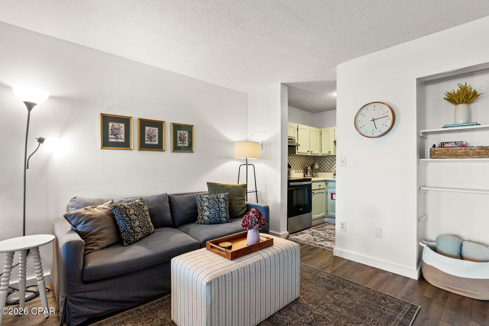 Lullwater Beach - Residential