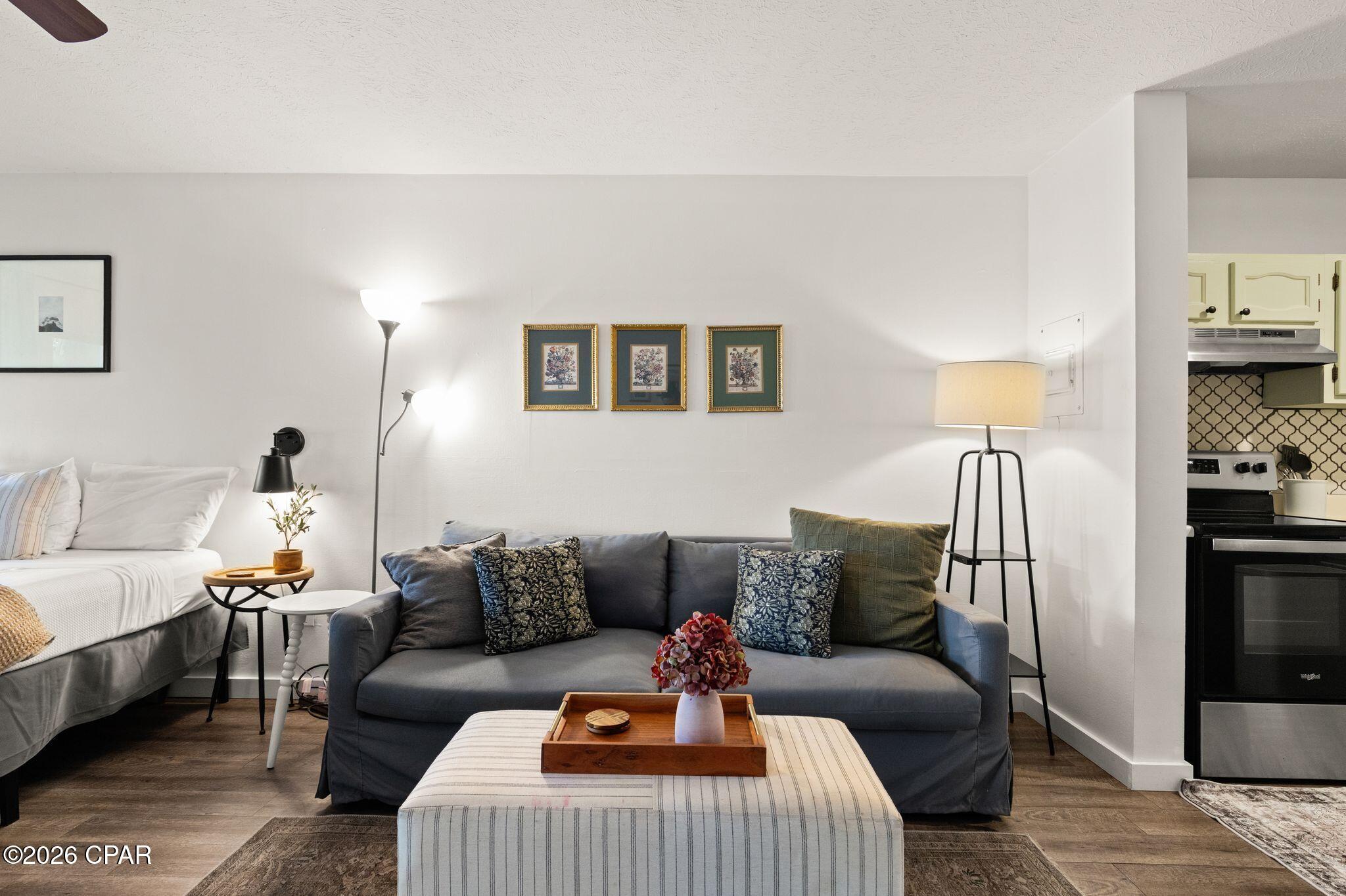 Lullwater Beach - Residential