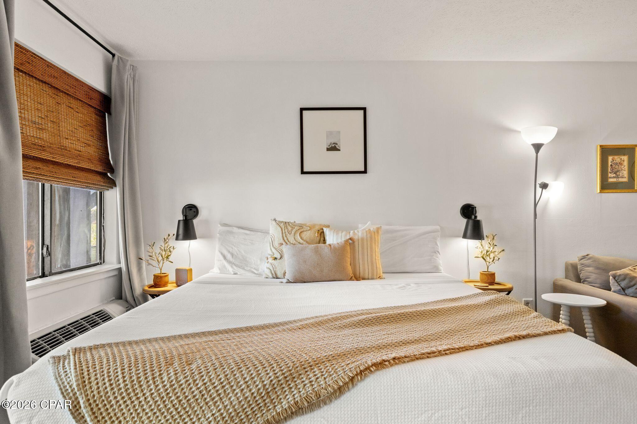 Lullwater Beach - Residential