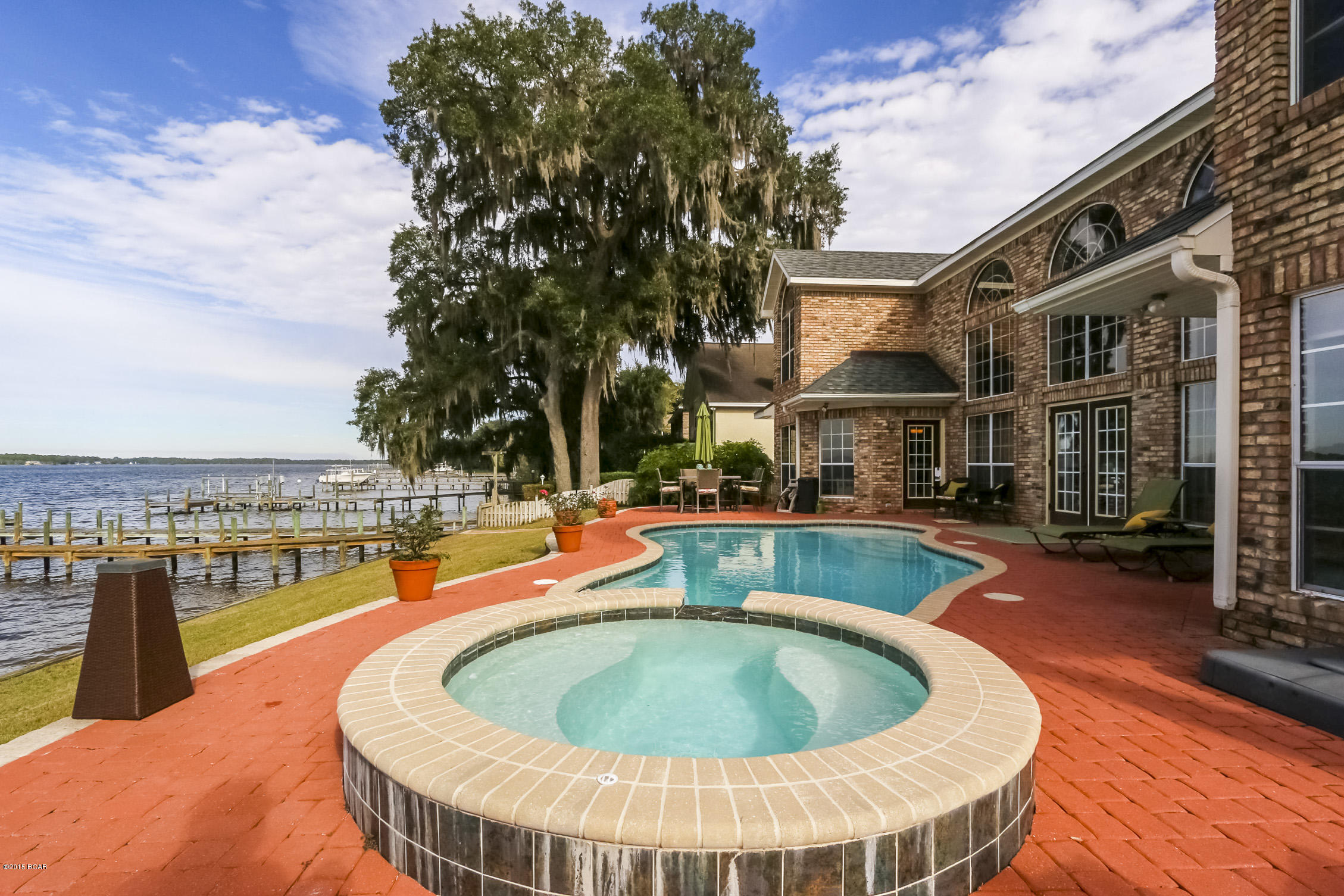 Bay Breeze - Residential