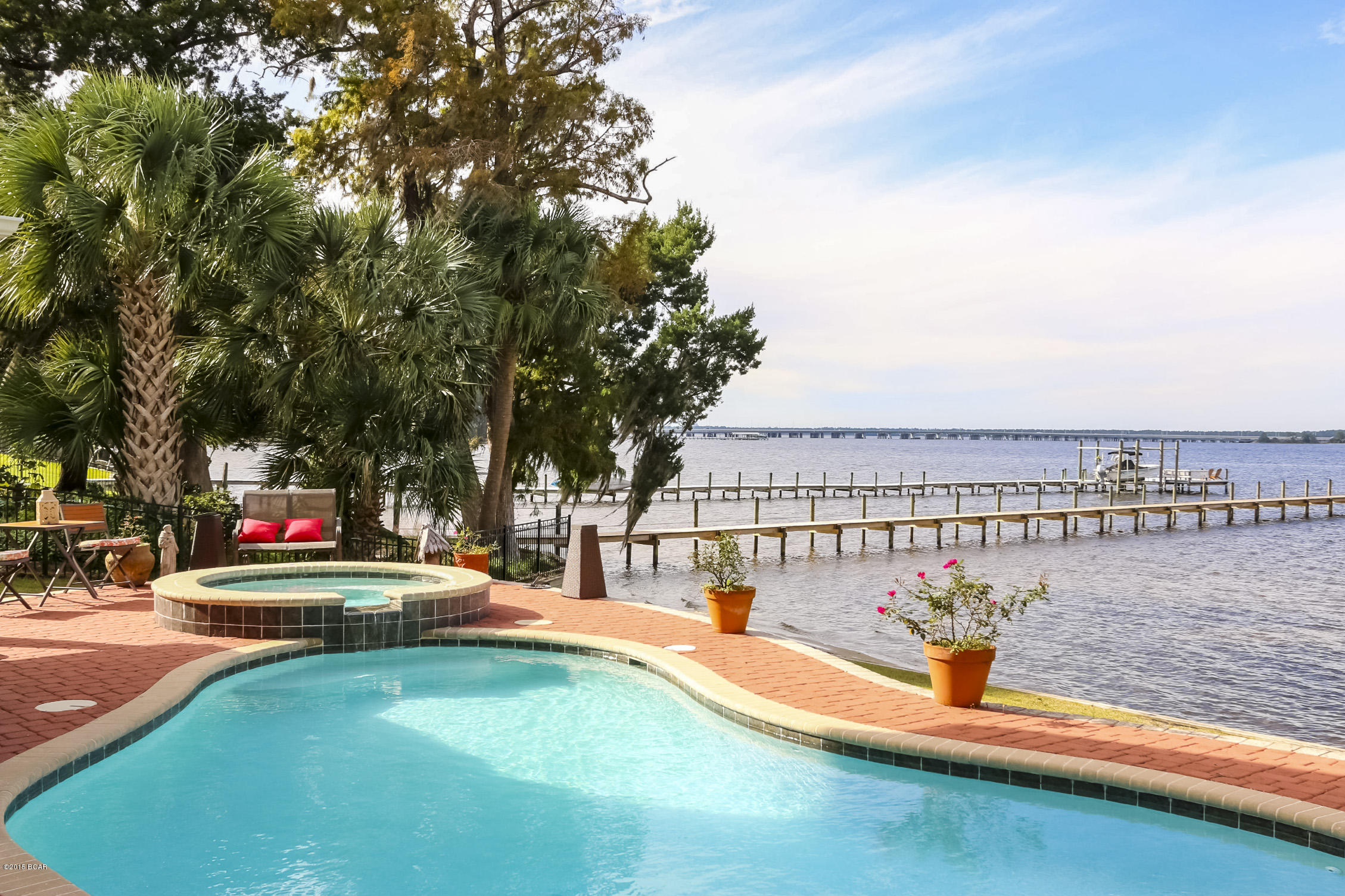 Bay Breeze - Residential