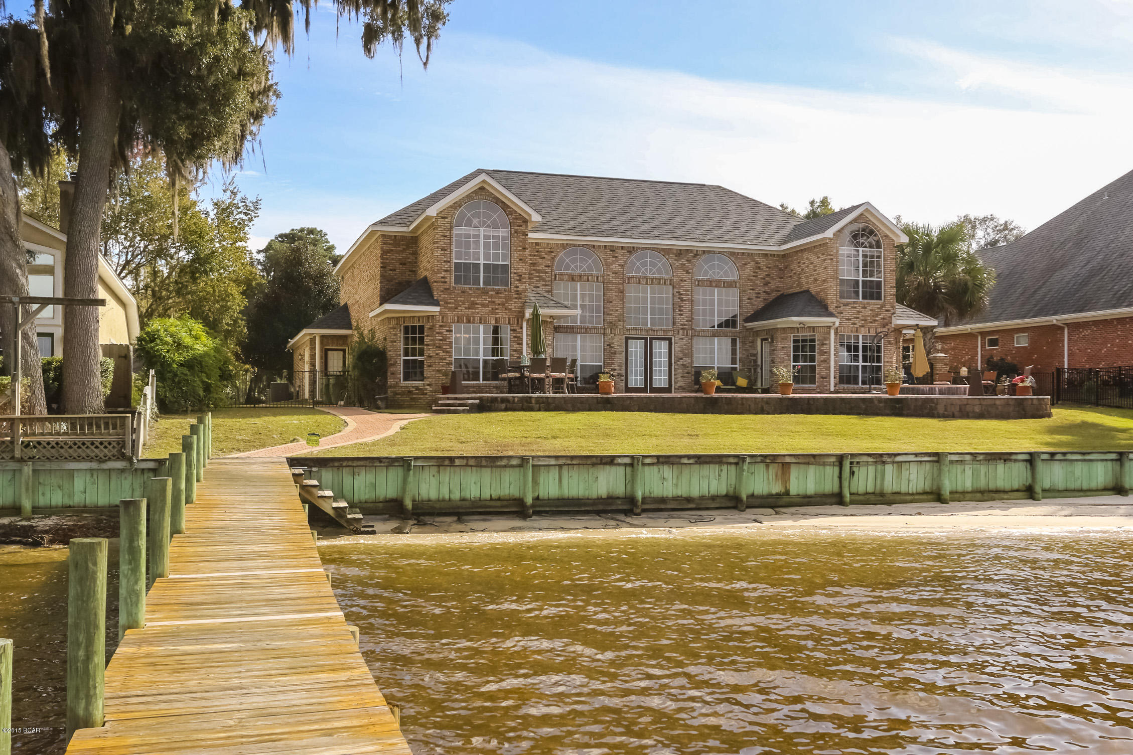 Bay Breeze - Residential