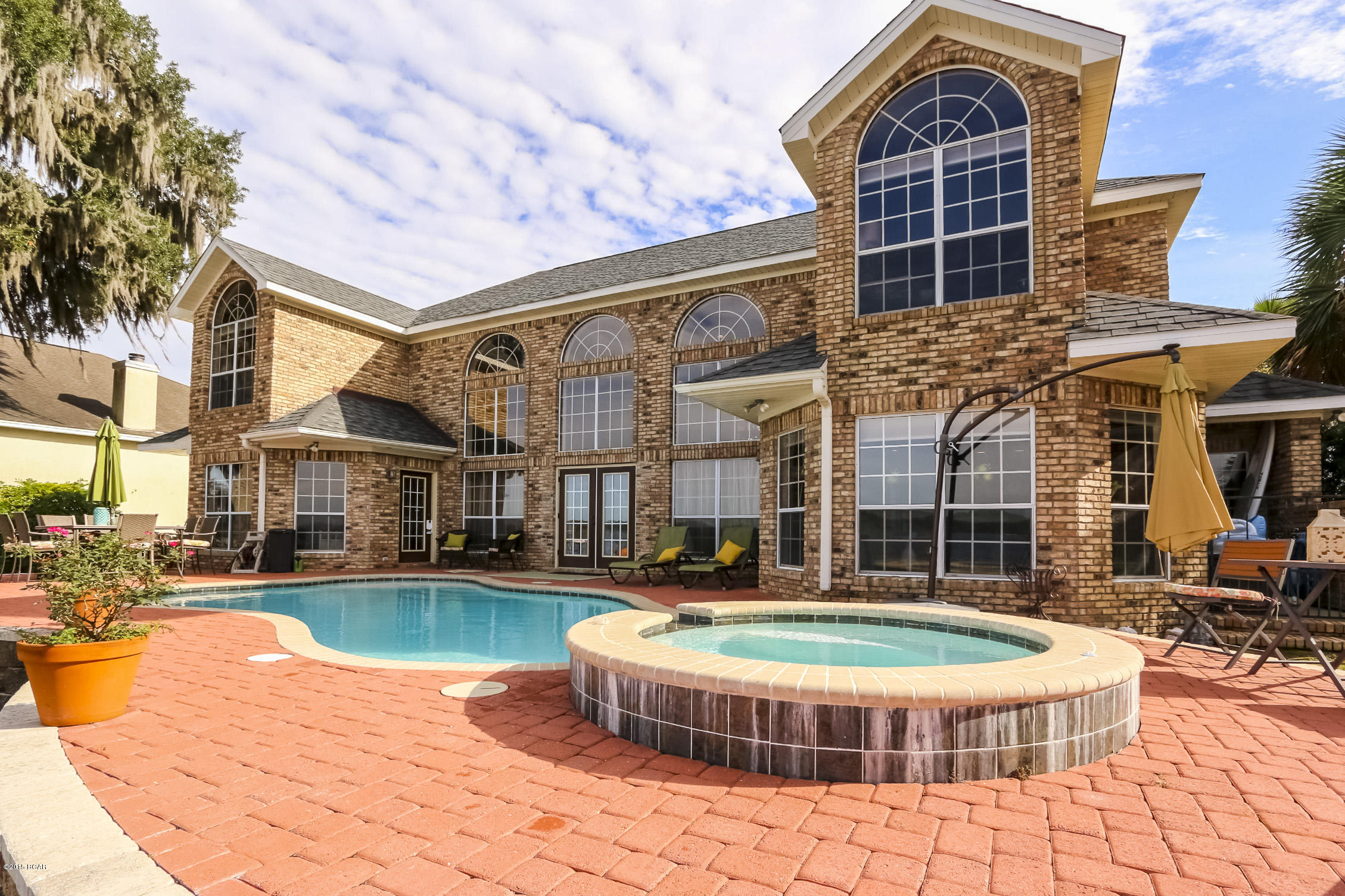 Bay Breeze - Residential