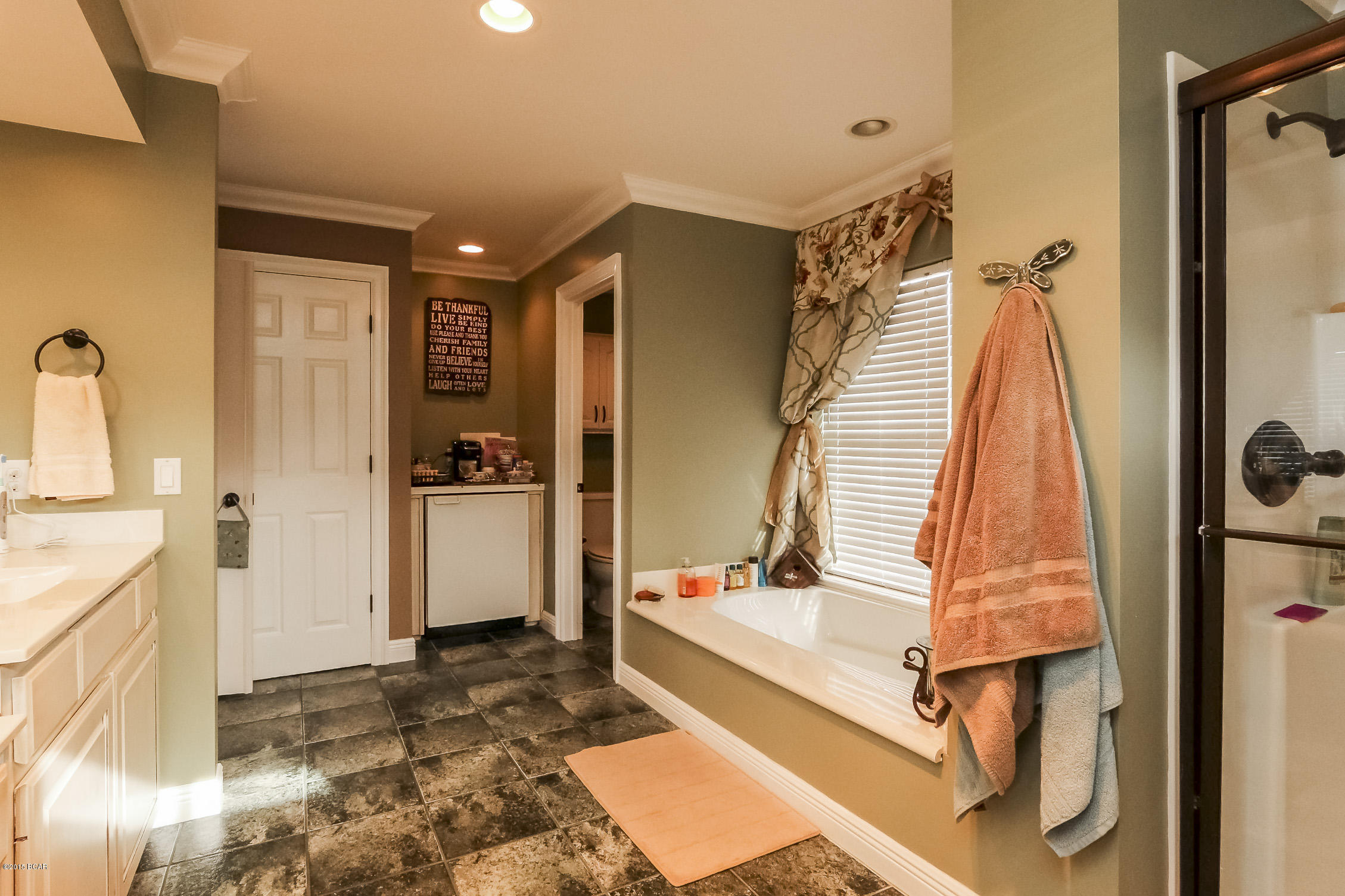 Bay Breeze - Residential