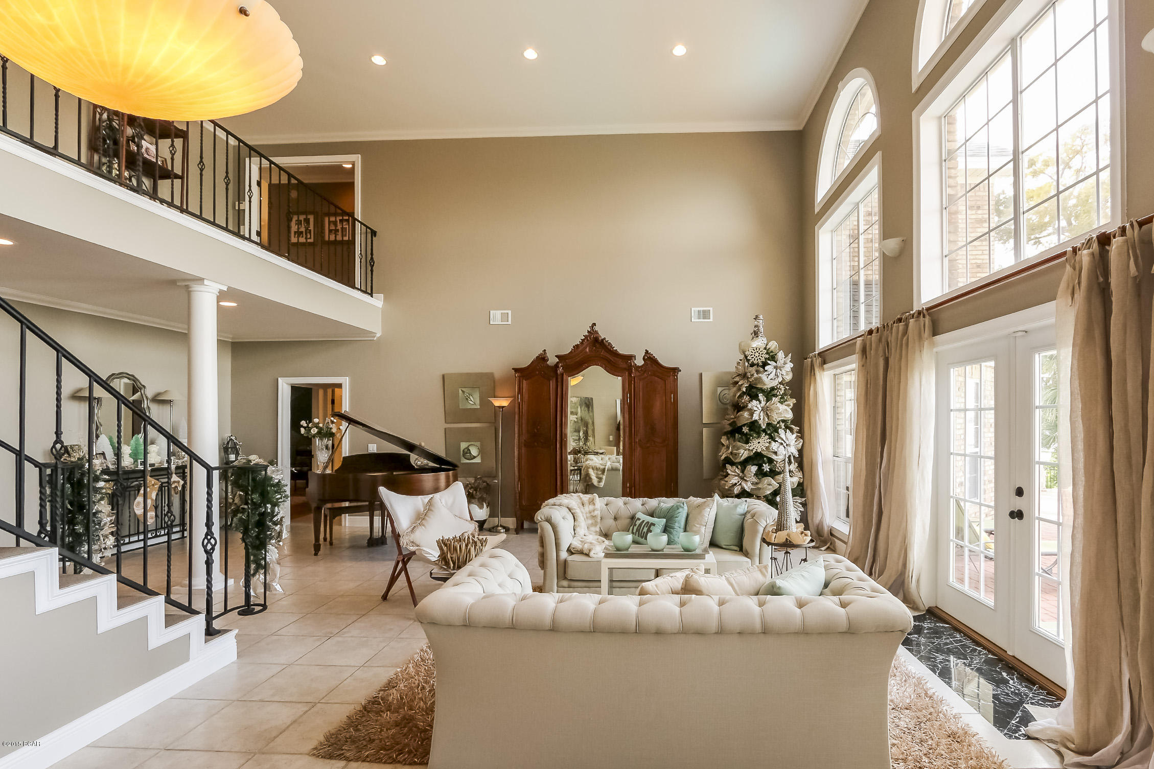 Bay Breeze - Residential