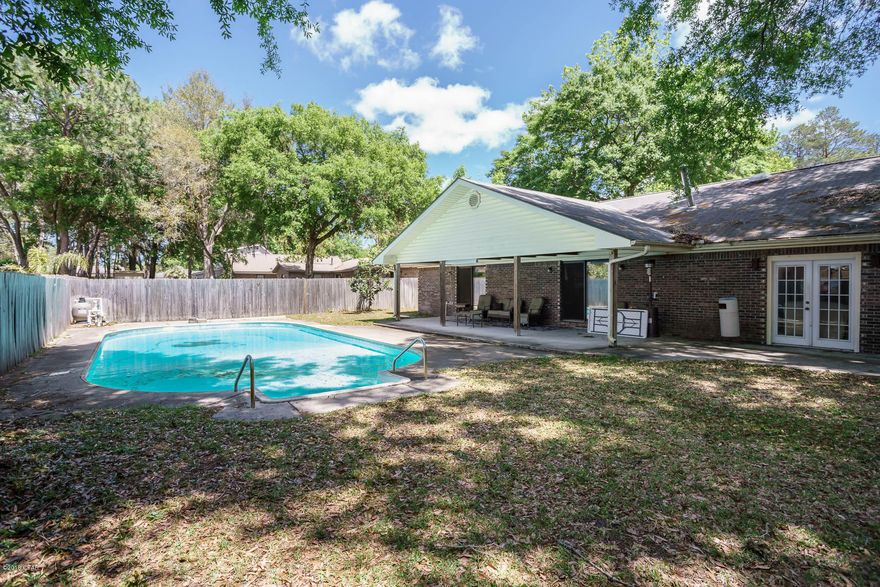 Large Move In Ready Home with an in-ground POOL! 

This home is a must see, 3 spacious bedrooms, 2 Full baths, Office which could be 4th bedroom & a large Bonus Room which could be 4th bedroom/ Mother in Law Suite. The Interior Features a large kitchen with custom hard wood cabinetry, complete appliance package, dining area with garden window, huge pantry/utility room, big step down living room with fireplace & large bonus room with sliding glass doors leading to the 12x31 covered back porch & pool. The additional bedrooms are nice sized & the Master Suite is very large 16x21'5 & has a walk in closet and private bathroom. The backyard is fully privacy fenced & has an in ground pool! There's a Huge finished attic with access through the master bathroom & another outdoor attic/playhouse above the patio with drop down stairs. Brand New Hot Water Heater 2018, HVAC Replaced in July 2013 & Roof Replaced in 2007. Make your appointment to dee this great home today! **ALL measurements approximate please measure if needed**