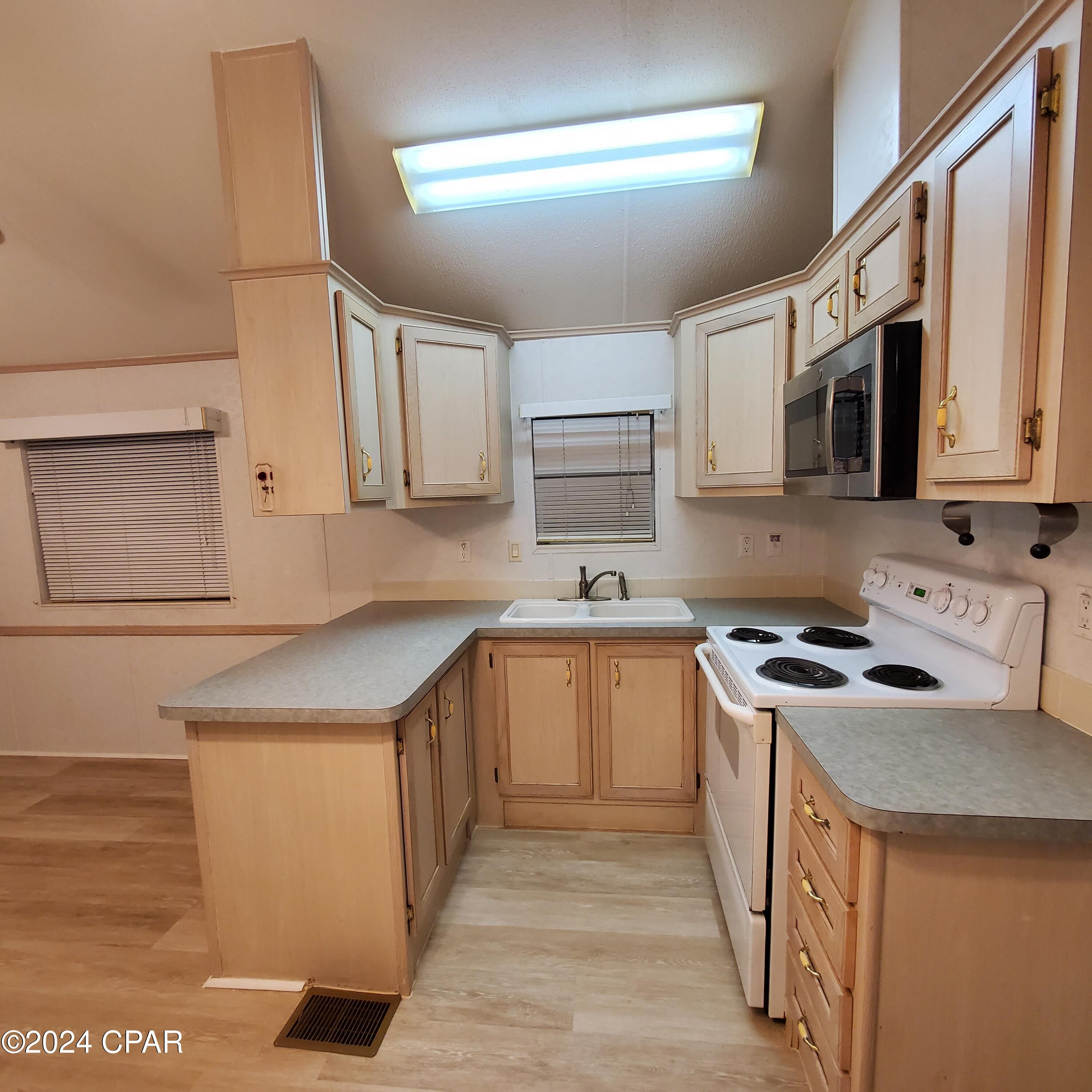 Emerald Pointe Resort - Residential