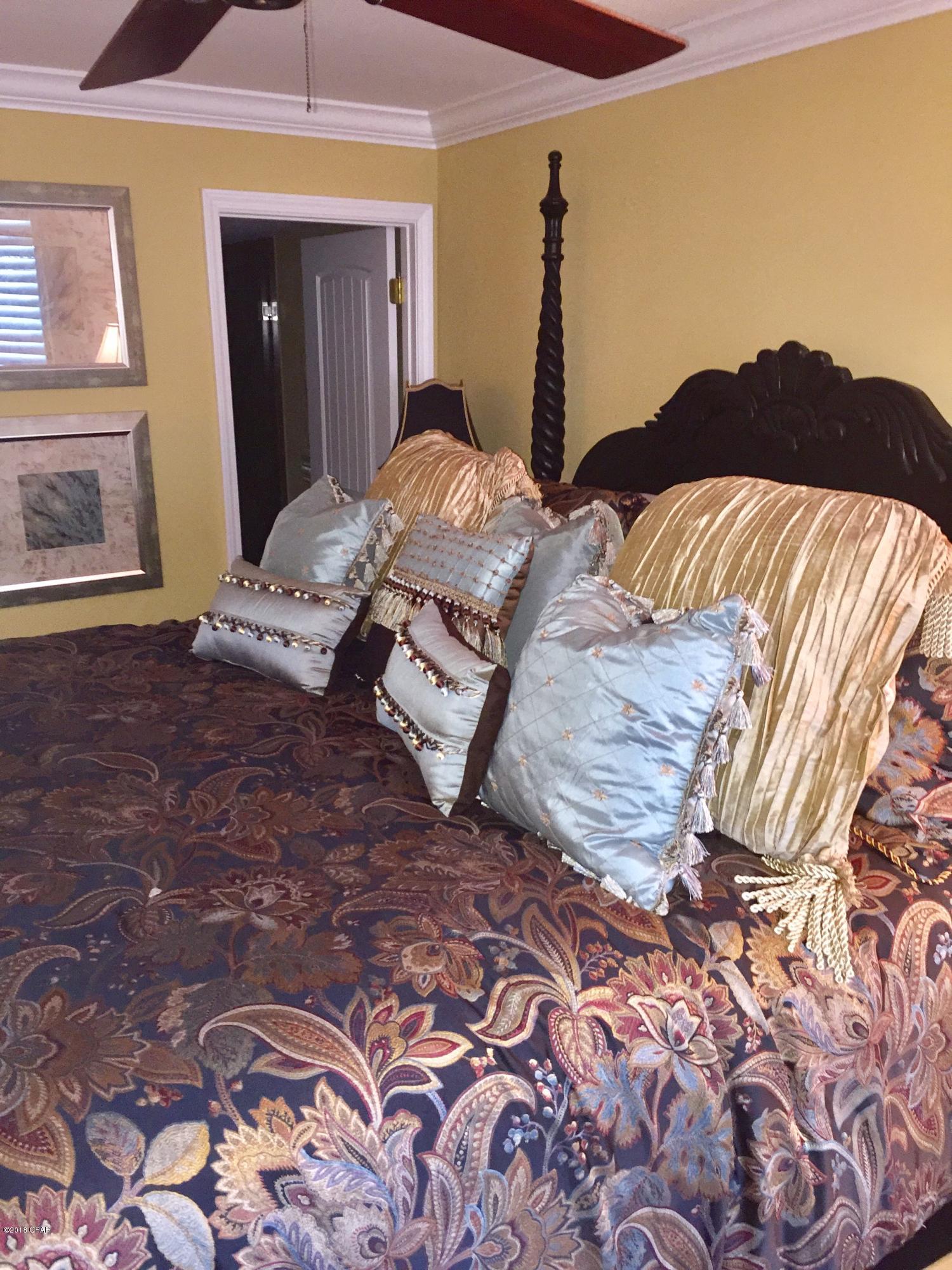 Pelican Walk - Residential